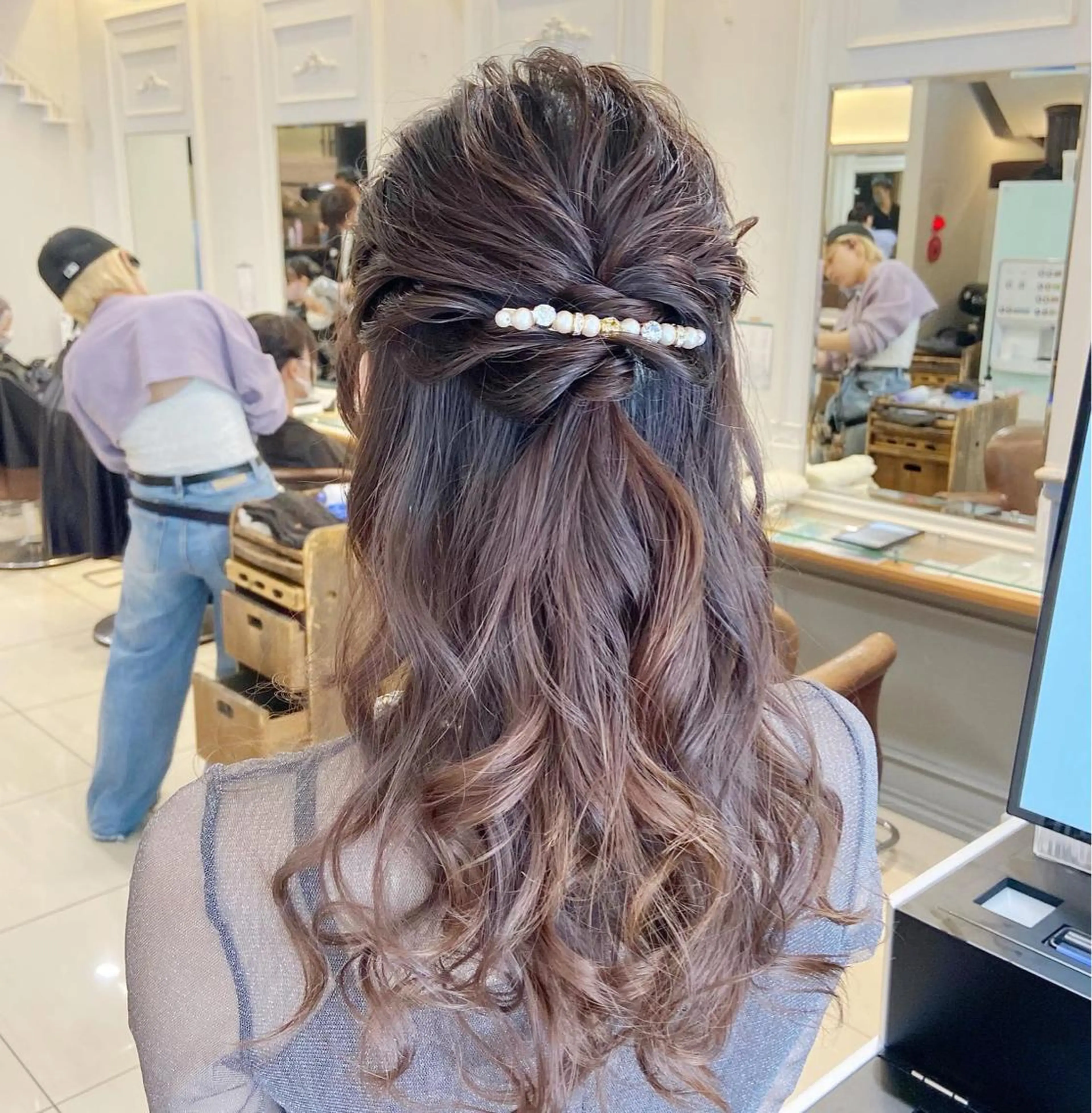 ロング ヘアアレンジ ハーフアップ ヘアセット 🫧 nanaco🫧のヘアスタイル