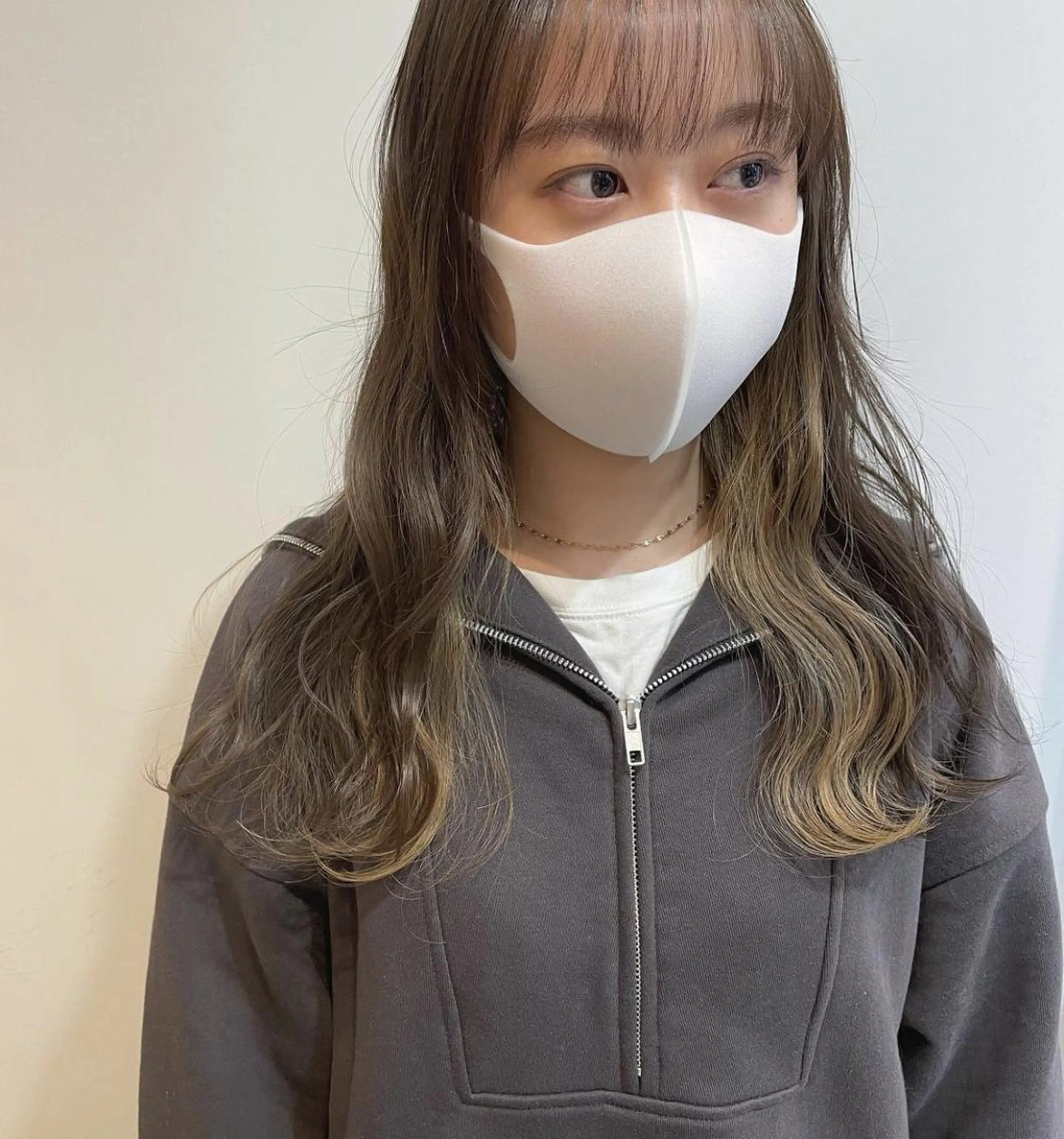 ミディアム パーマ カラー ミディアムパーマ ダブルカラー グラデーションカラー ハイライトカラー イルミナカラー CEINE PATHのヘアスタイル