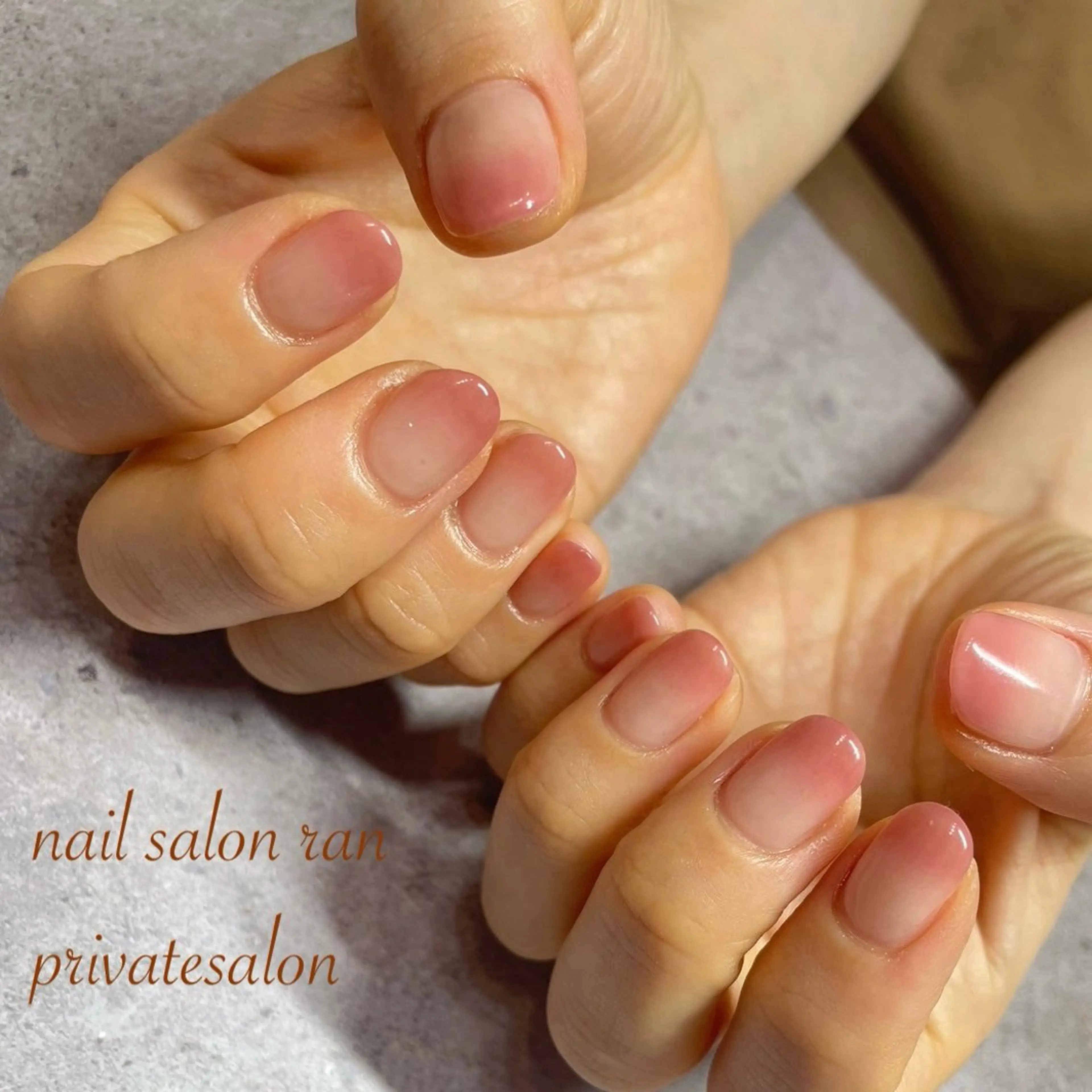 ネイル グラデーション ピンク 春ネイル ハンドネイル ハンドケア nailsalon ranのネイルデザイン