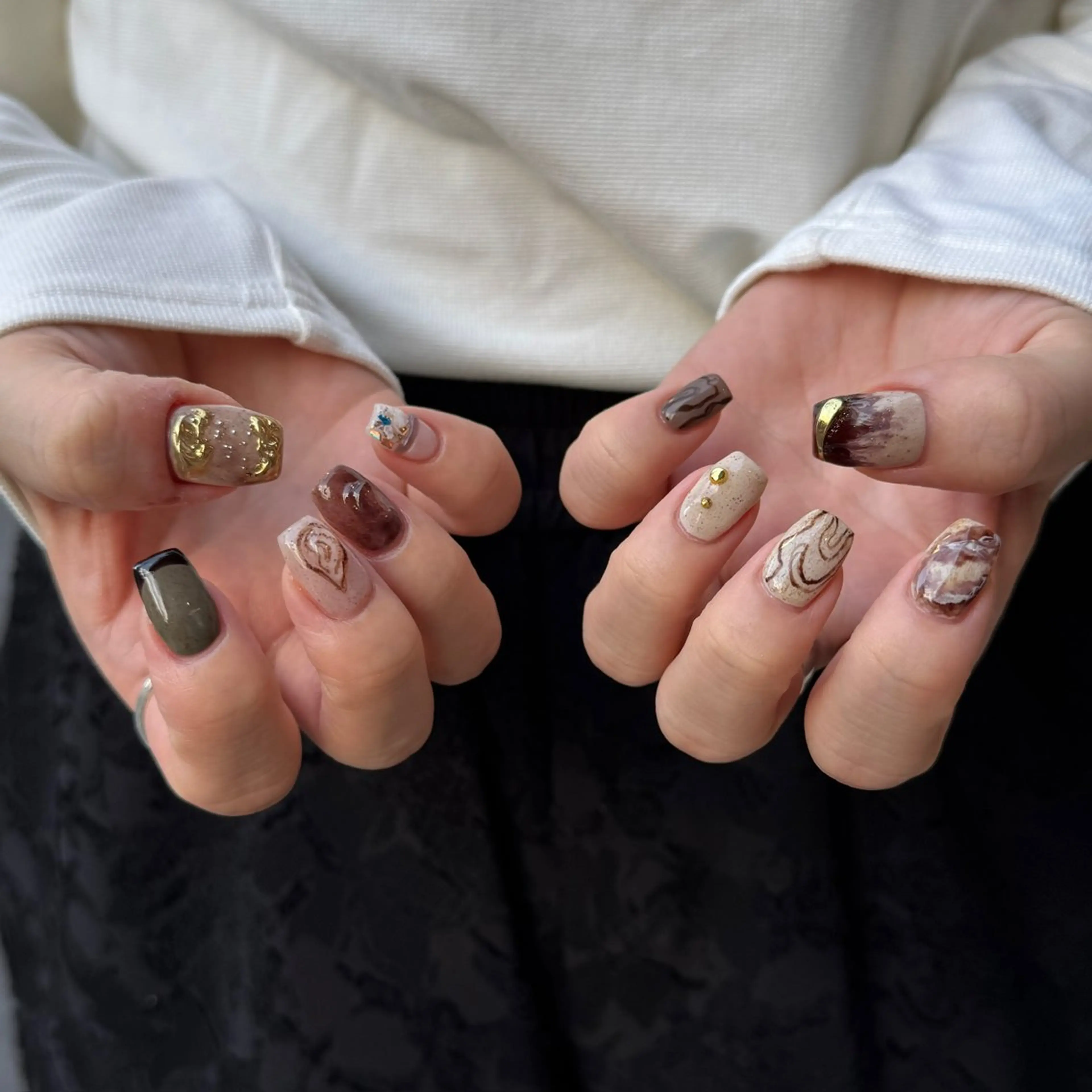 ネイル ハンドネイル 𝐫𝐚𝐢 𝐧𝐚𝐢𝐥の眉毛・アイブロウイメージ