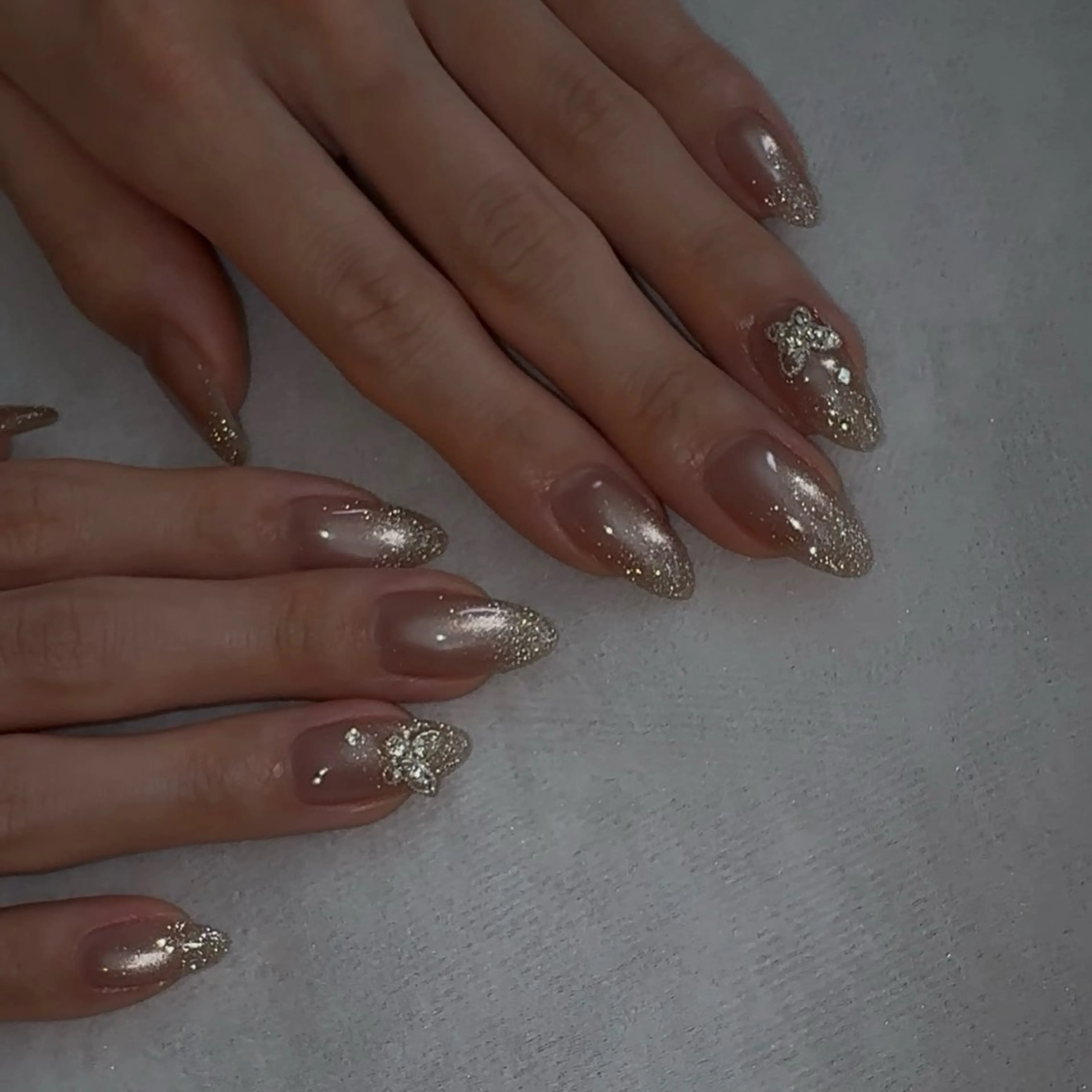 ネイル フラッシュネイル キラキラネイル ラメ(グリッター) マグネットネイル Rich+nail🫧仙台🫧所属・Rich+nail 🫧仙台🫧のネイルデザイン