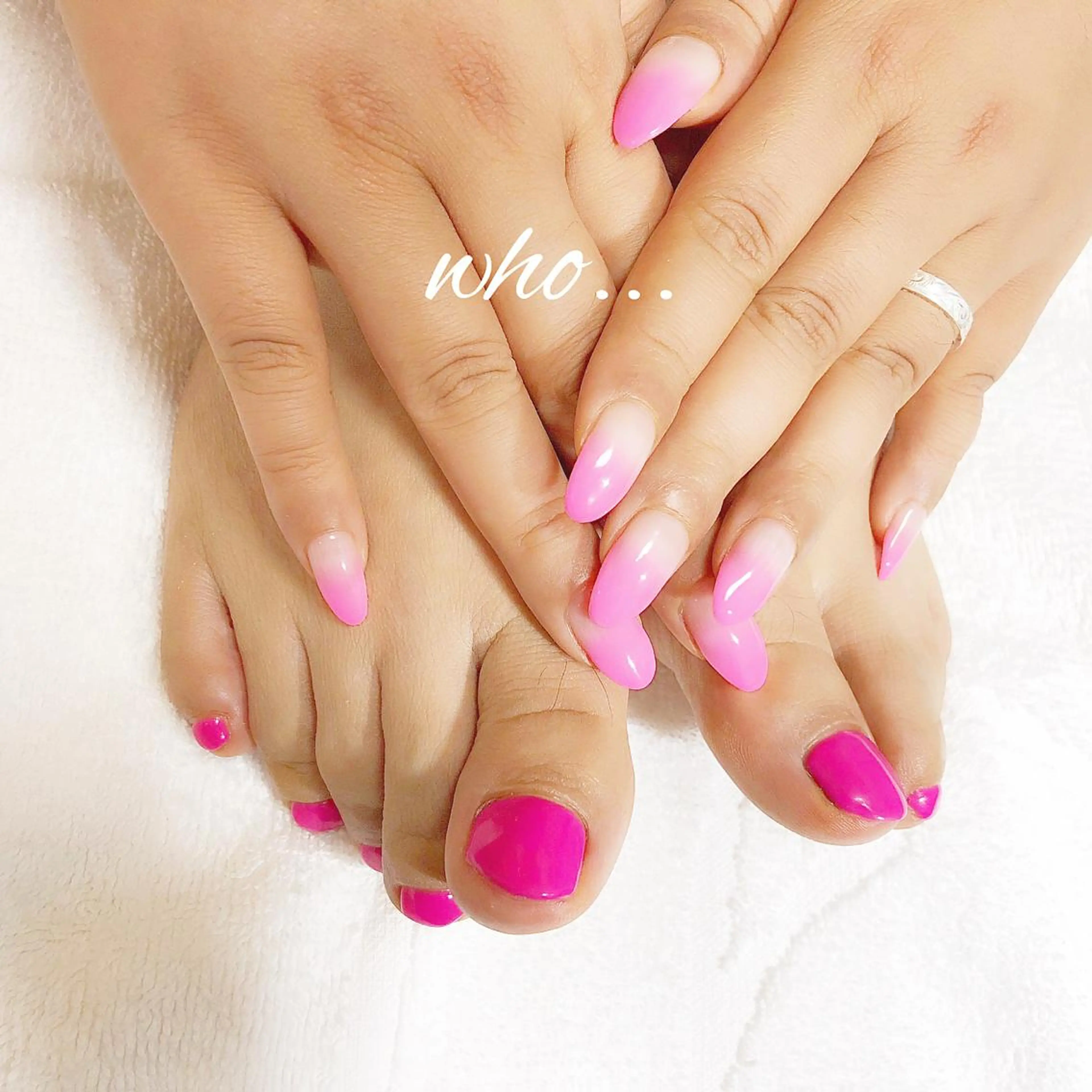 ネイル フットネイル グラデーション ワンカラーネイル NailSalon who...所属・n. fumikoのネイルデザイン