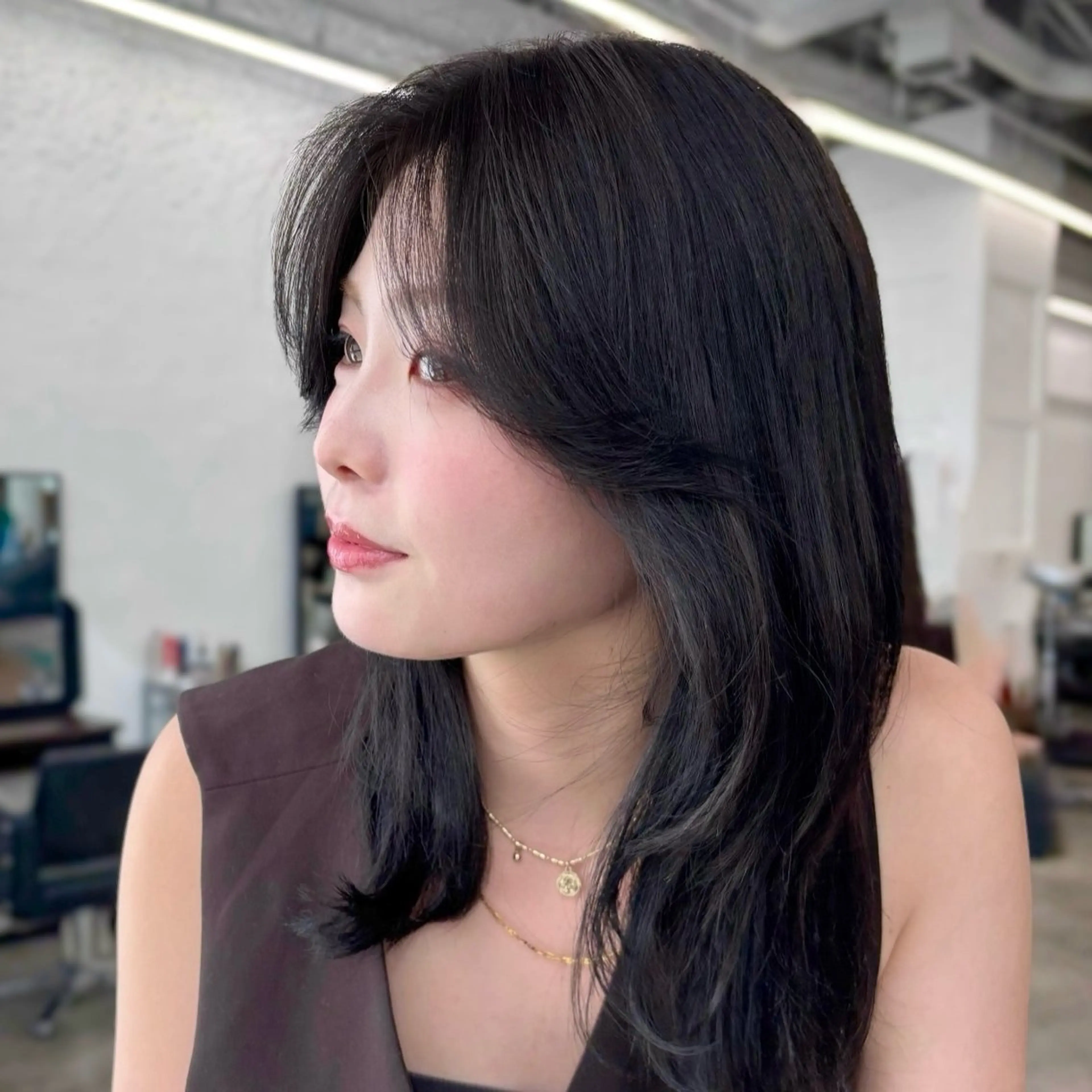 ミディアム カラー ミディアムレイヤー レイヤーカット 似合わせカット カット ヘアカラー トリートメント 顔まわり/レイヤー/ 透明感/まいな🥨のヘアスタイル