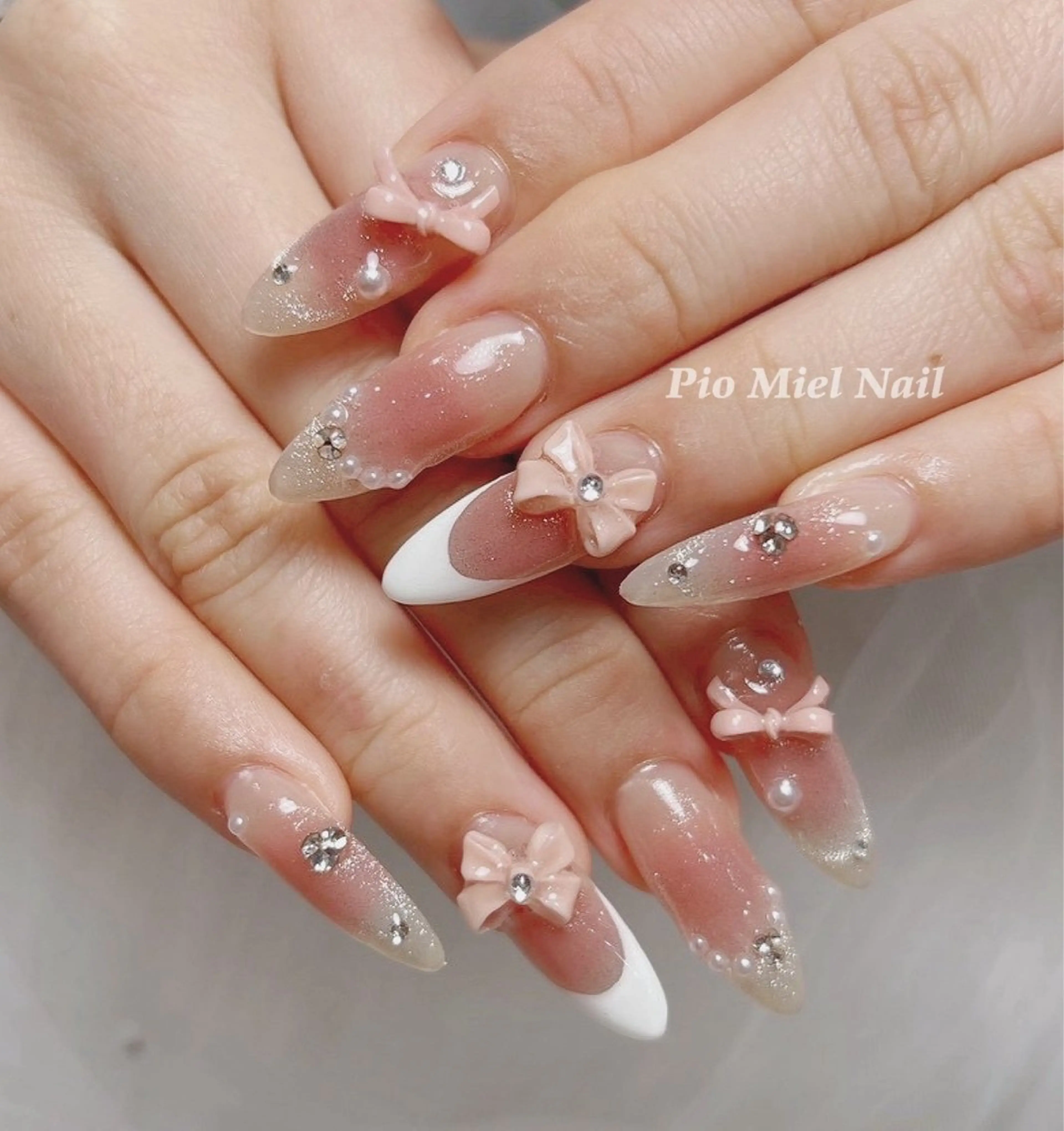 ネイル ハンドネイル HANA 長さだしのネイルデザイン