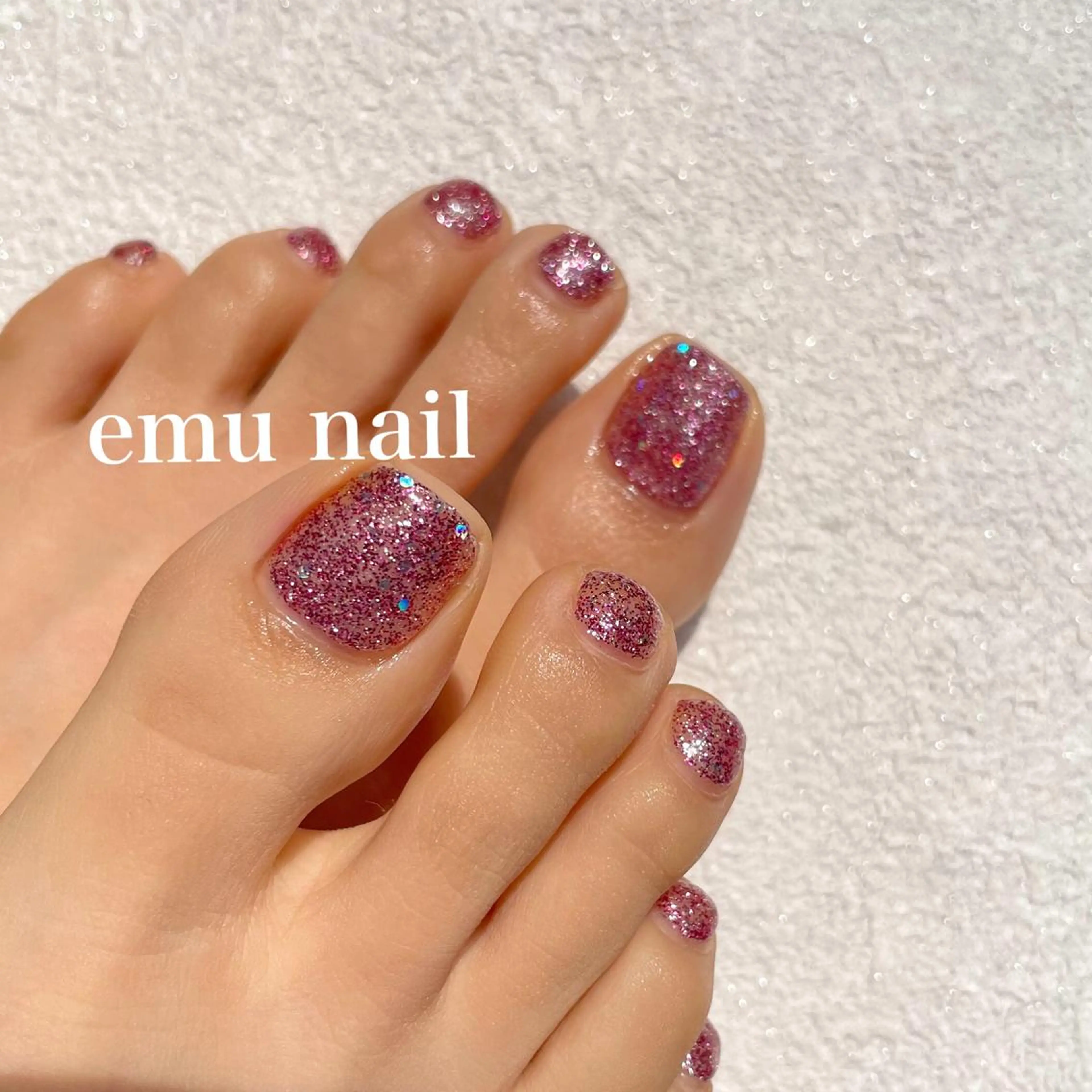 ネイル フットネイル ラメ(グリッター) ワンカラーネイル emu nail yuのネイルデザイン