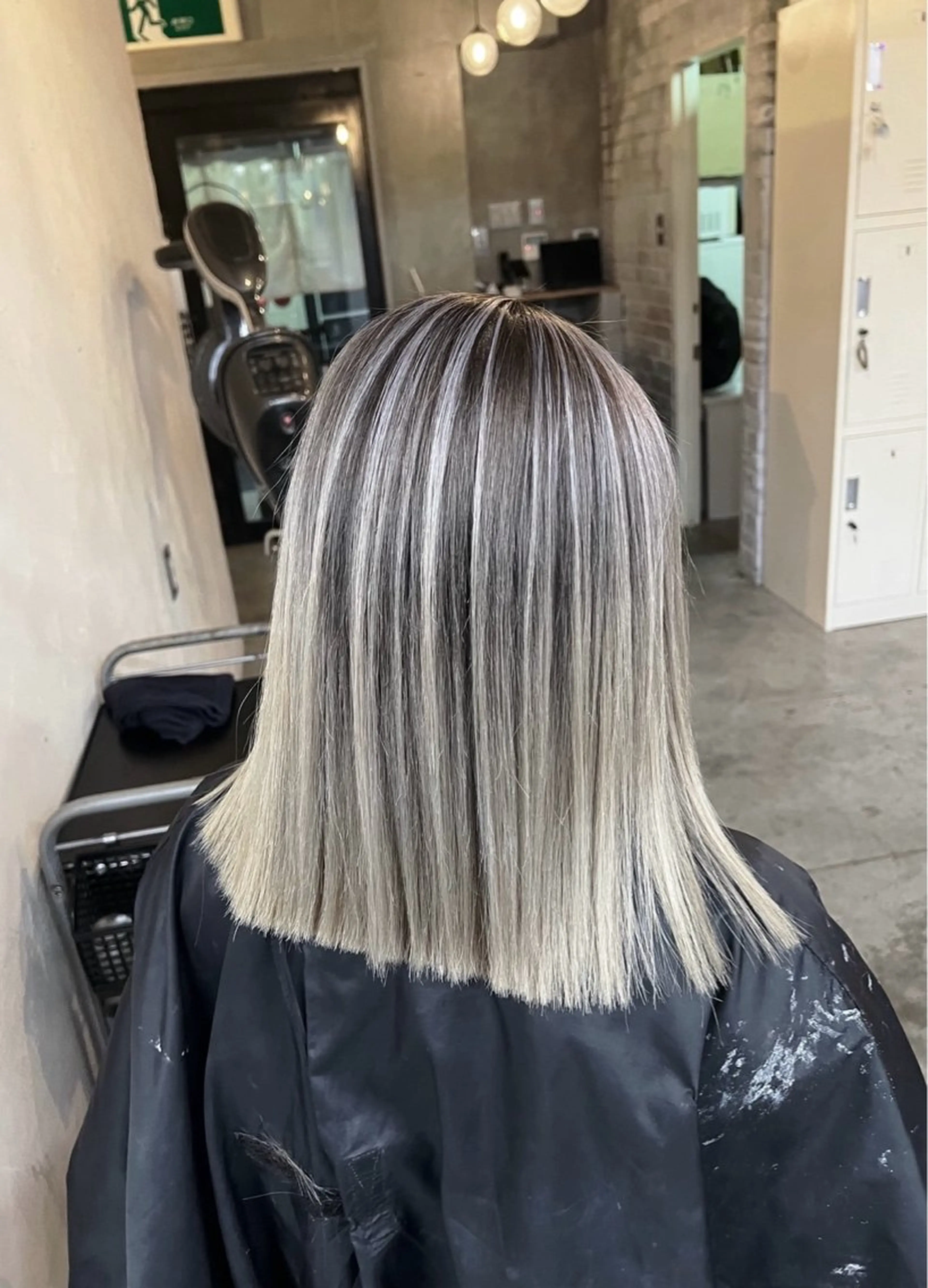 ショート カラー バレイヤージュ グレージュ レイヤーカット カット ヘアカラー トリートメント ROBIN所属・指名数No.1 /NAOYAのヘアスタイル