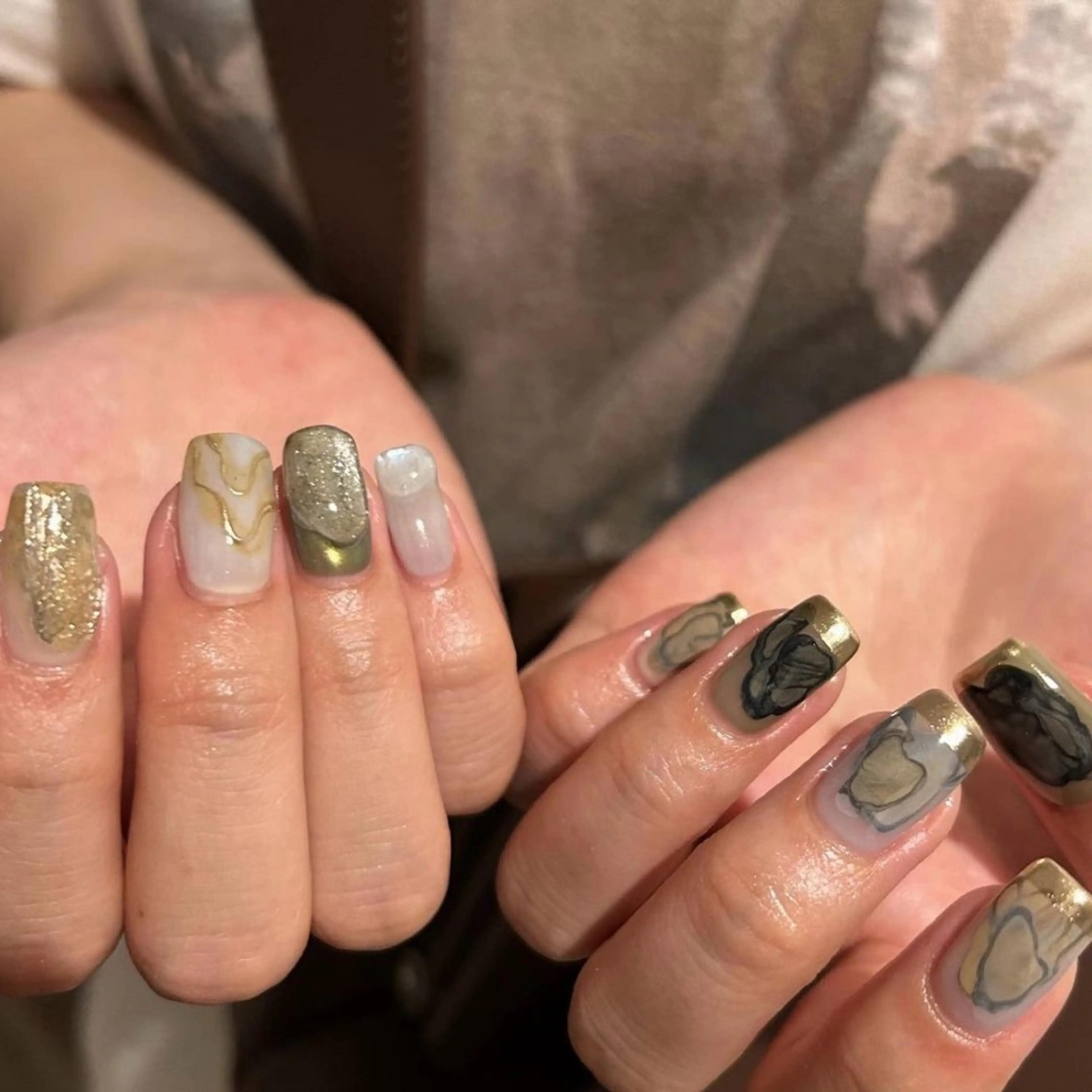 ネイル ゴールド ニュアンスネイル salon JuliaNのネイルデザイン