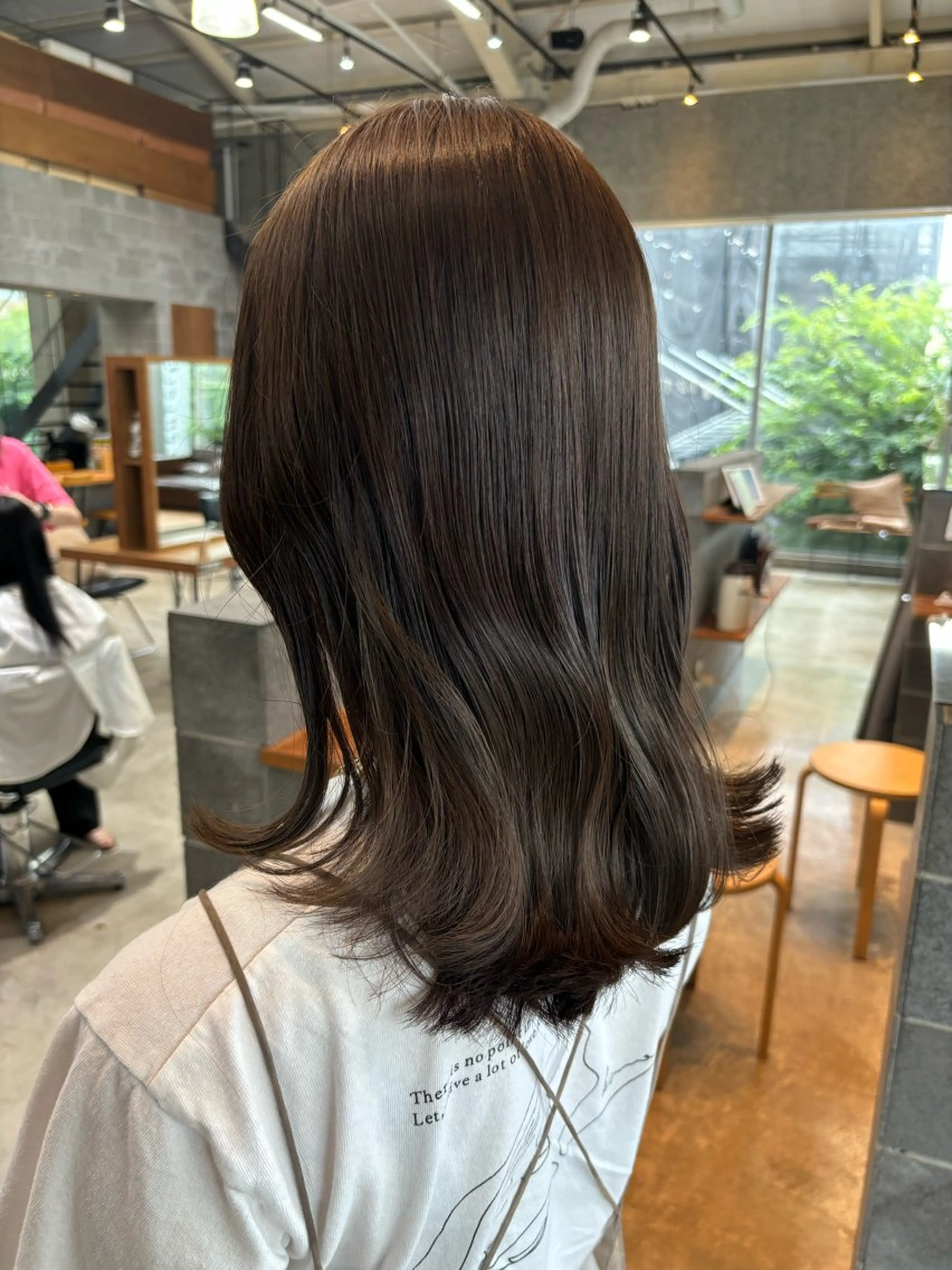 ミディアム カラー パーマ ヘアアレンジ オリーブカラー カット ヘアカラー トリートメント ヘッドスパ ヘアセット 押切 響　のヘアスタイル