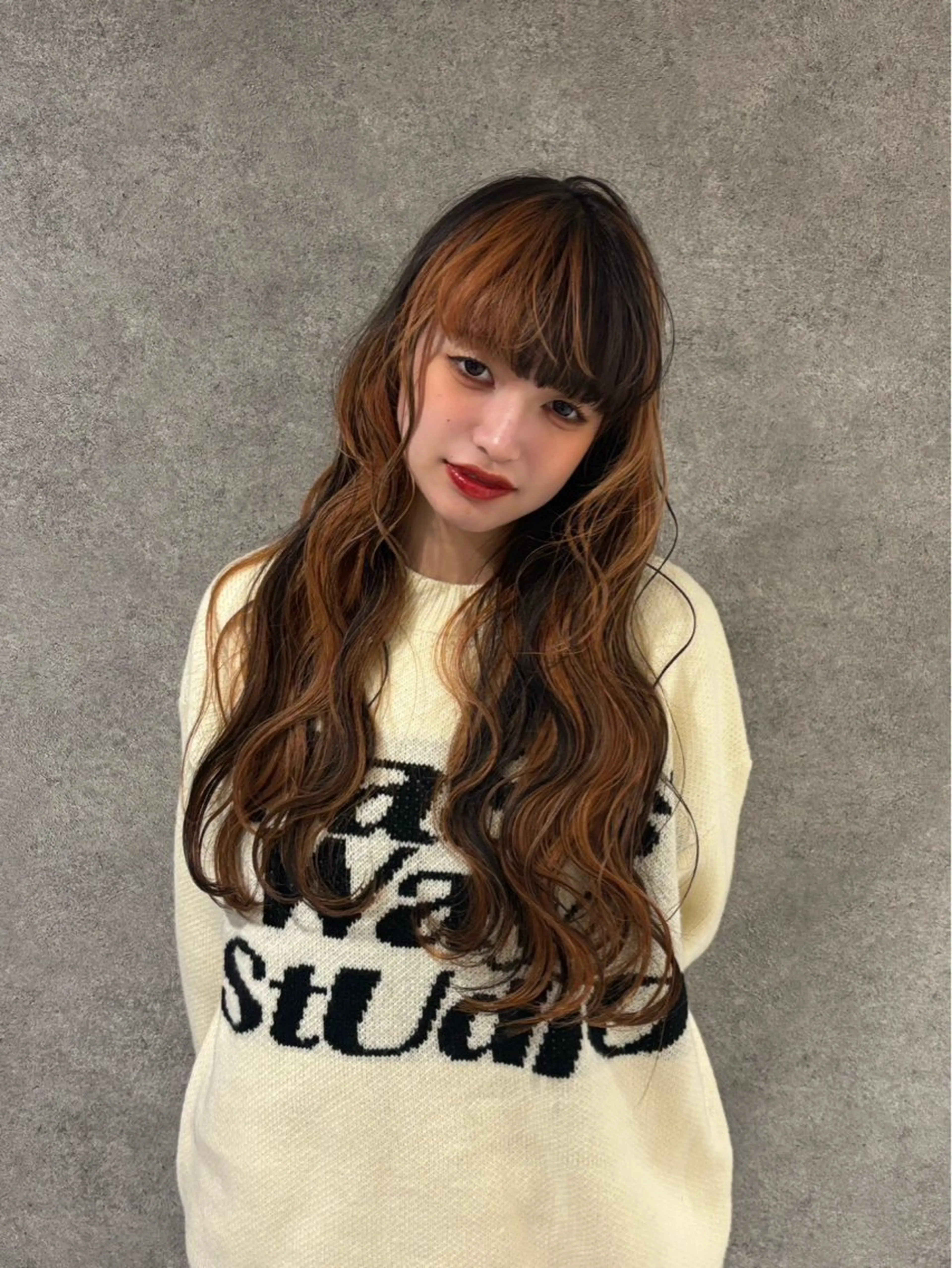 ロング カラー 黒髪 デザインカラー オレンジ ヘアカラー 木村紅都 /透明感艶カラーのヘアスタイル