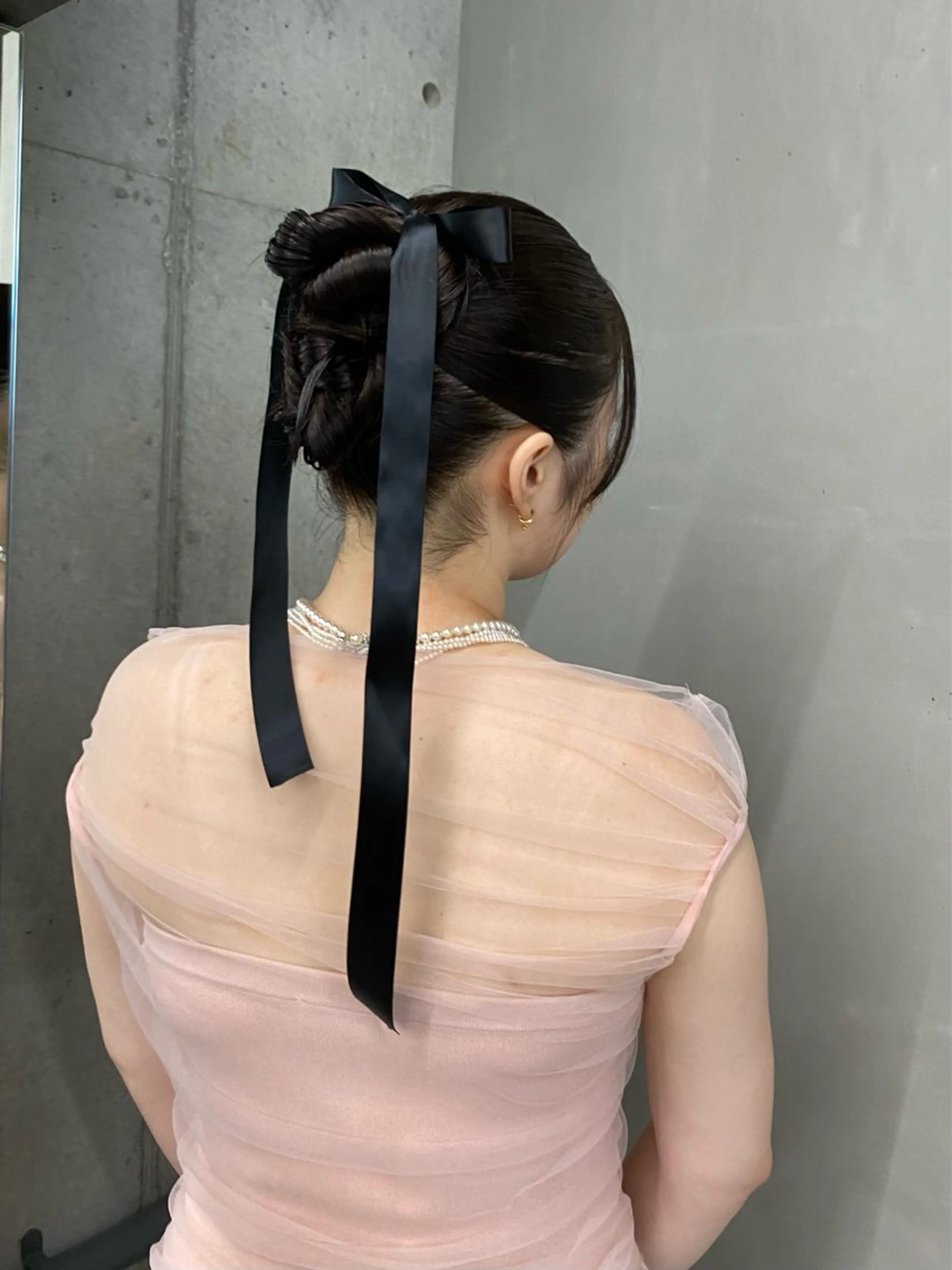 ロング カラー ヘアアレンジ 結婚式・ブライダル ヘアセット mina 🌷のヘアスタイル