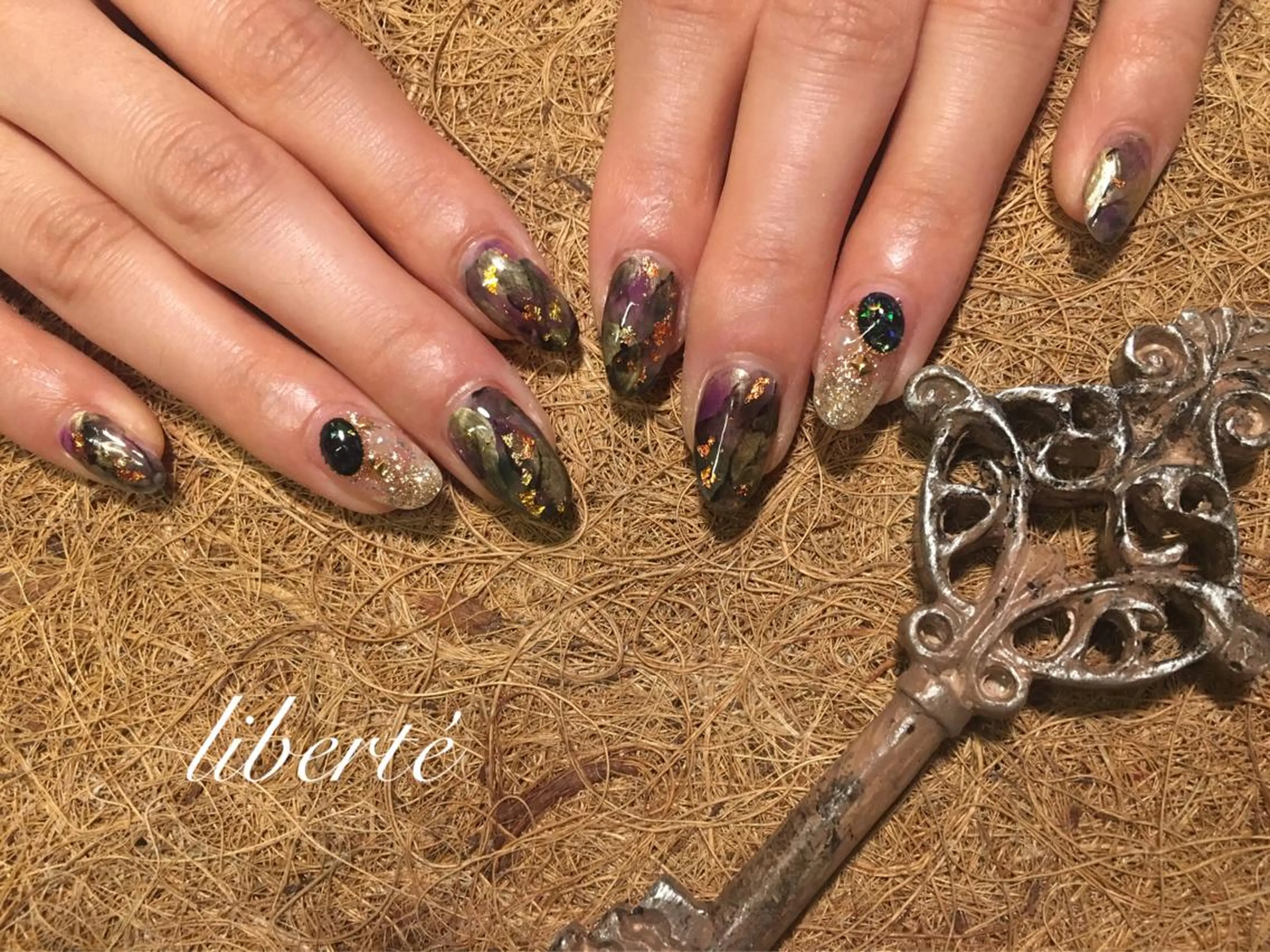 ネイル liberté (リベルテ)のネイルデザイン