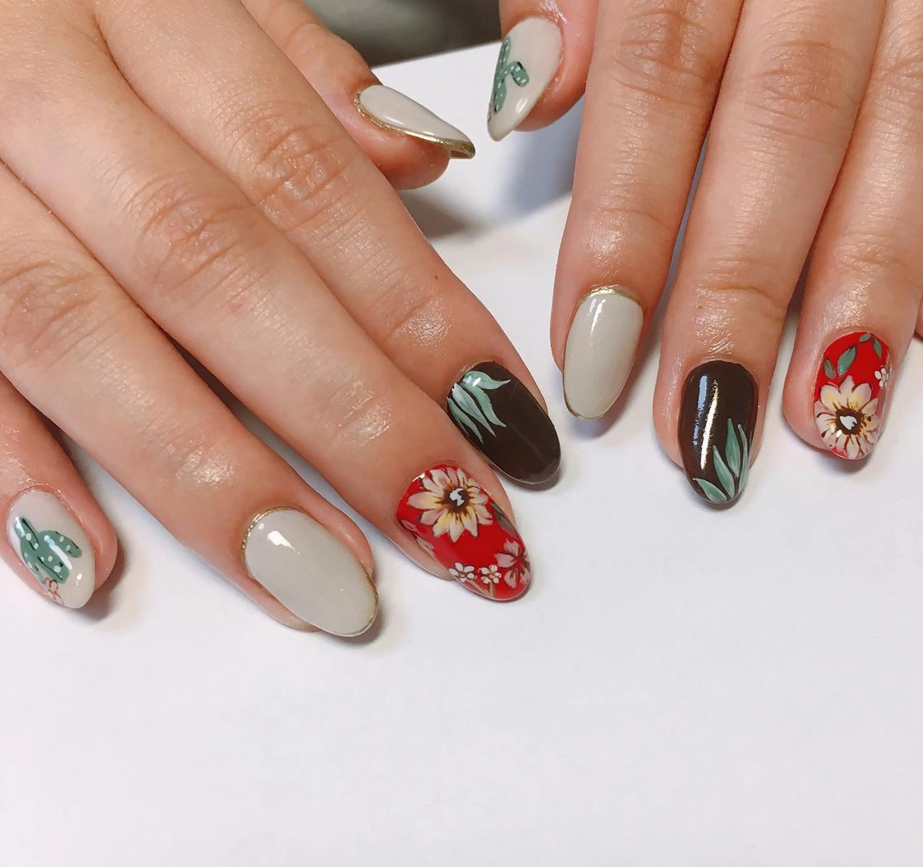 ネイル ハンドネイル Emu Nailのネイルデザイン