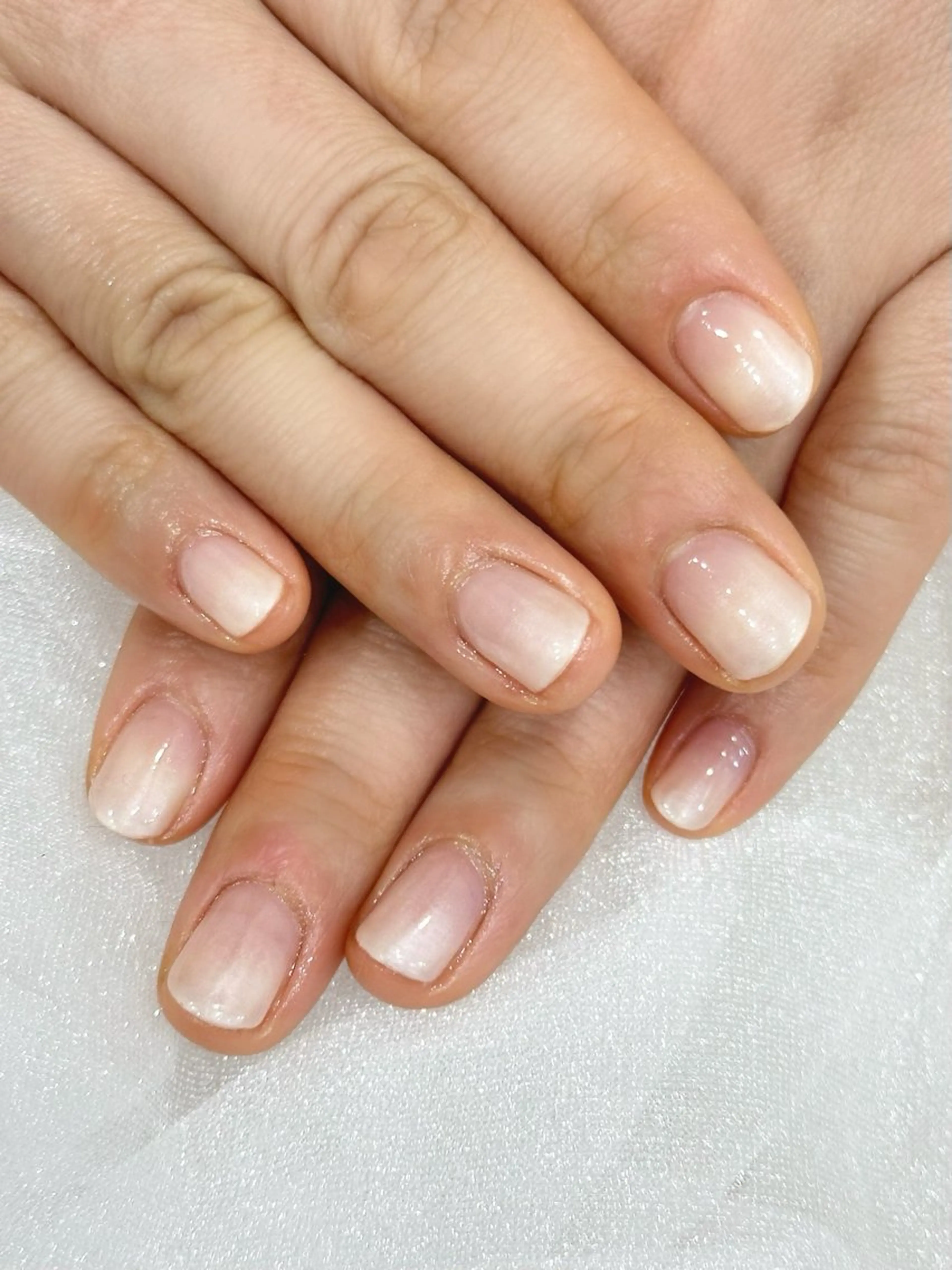 ネイル グラデーション シンプルネイル ハンドネイル ハンドケア DiaRily所属・diarily はるひのネイルデザイン