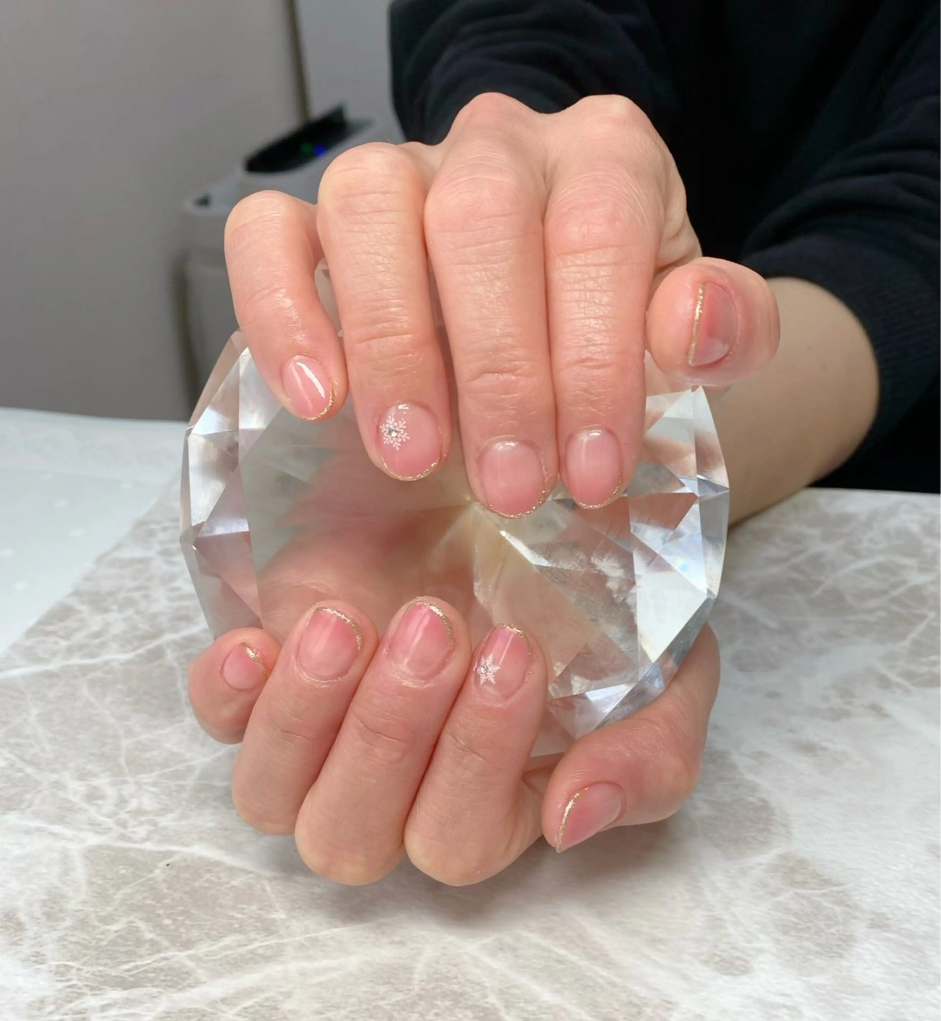 ネイル フレンチネイル ラメ(グリッター) ハンドネイル ゆぴねいる所属・ゆぴねいる yupinailのネイルデザイン