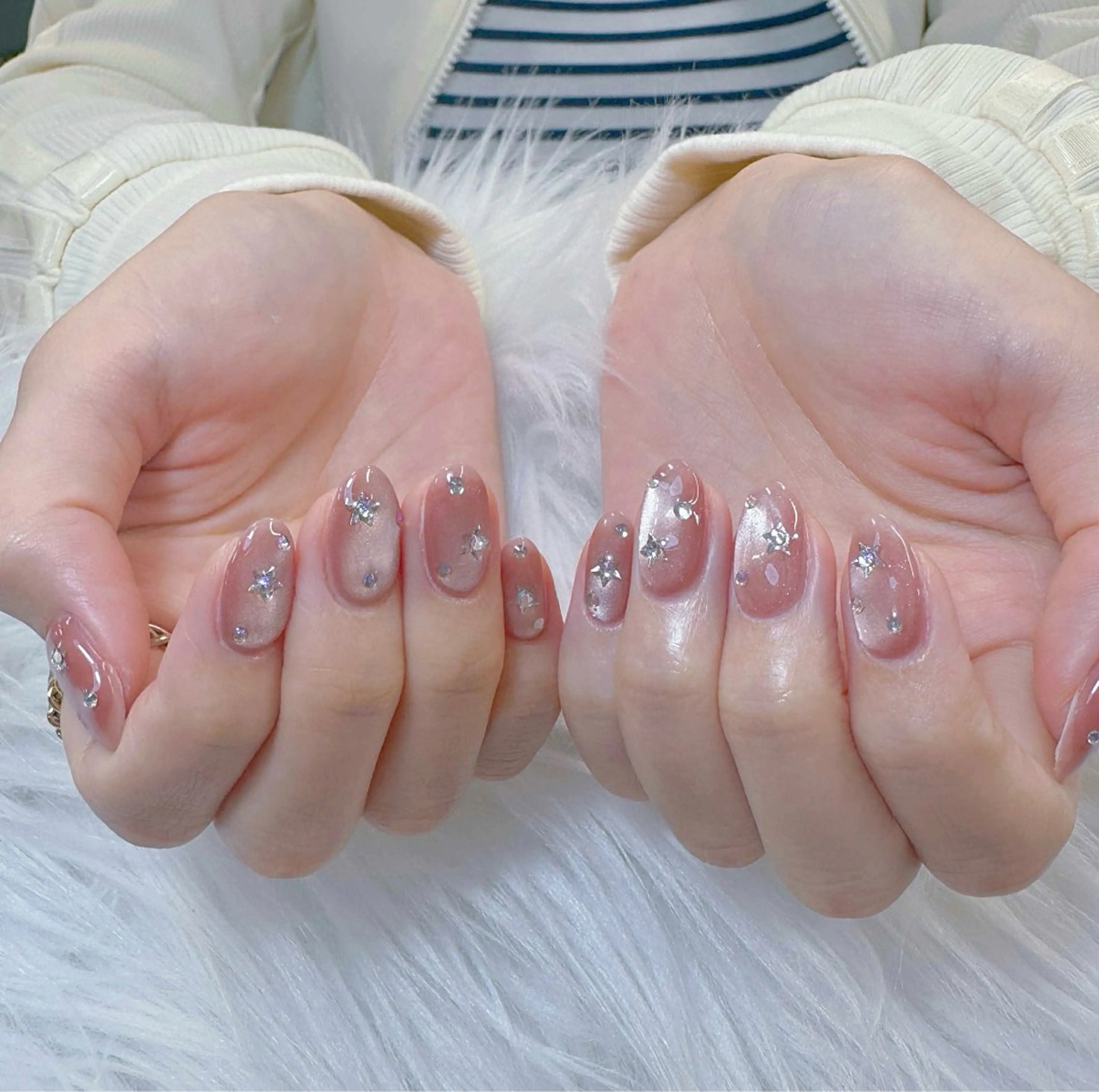 ネイル アートネイル オーロラネイル ブルー クリアネイル ジェルネイル 綾瀬 はるのネイルデザイン