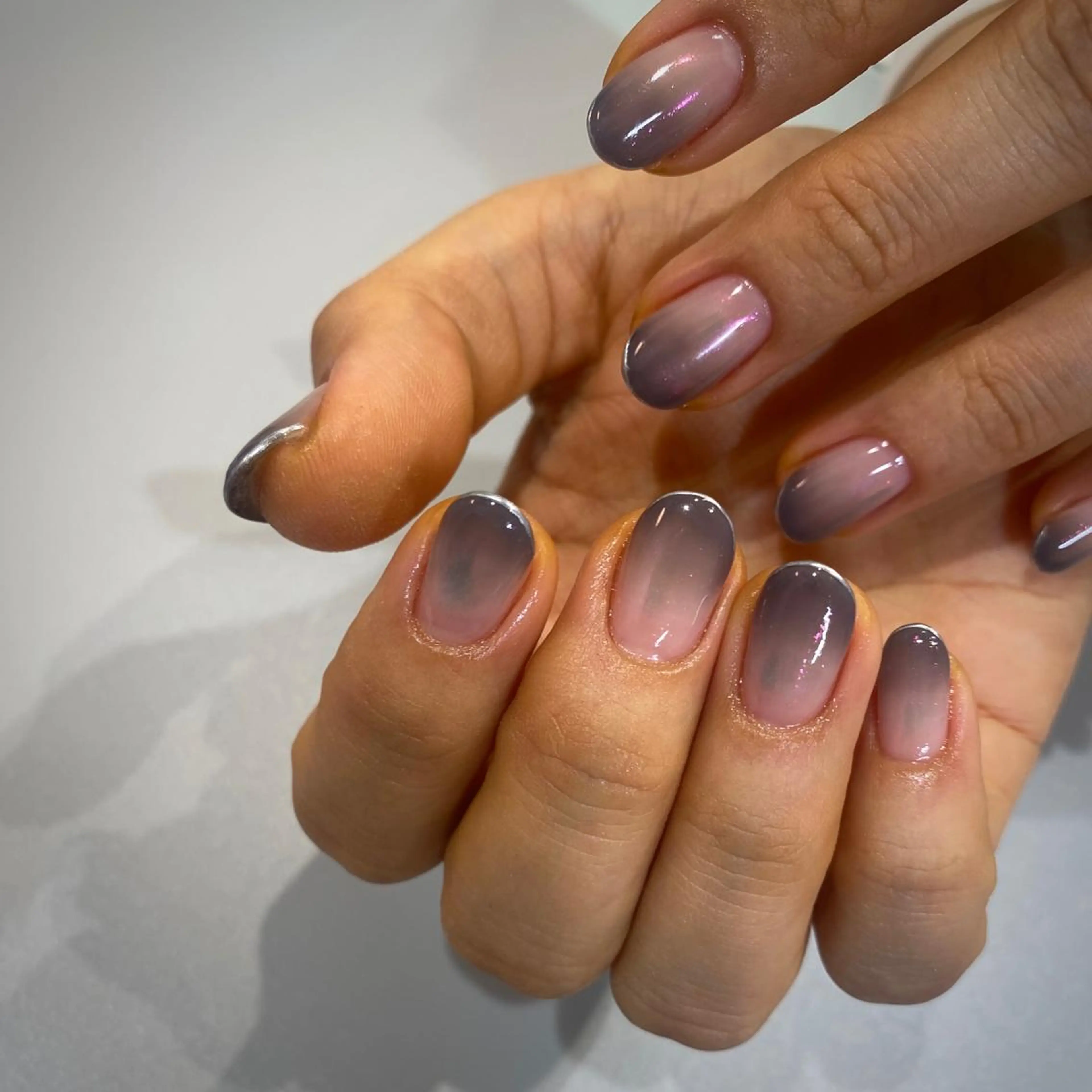 ネイル ハンドネイル NINEnami ニュアンスネイルのネイルデザイン