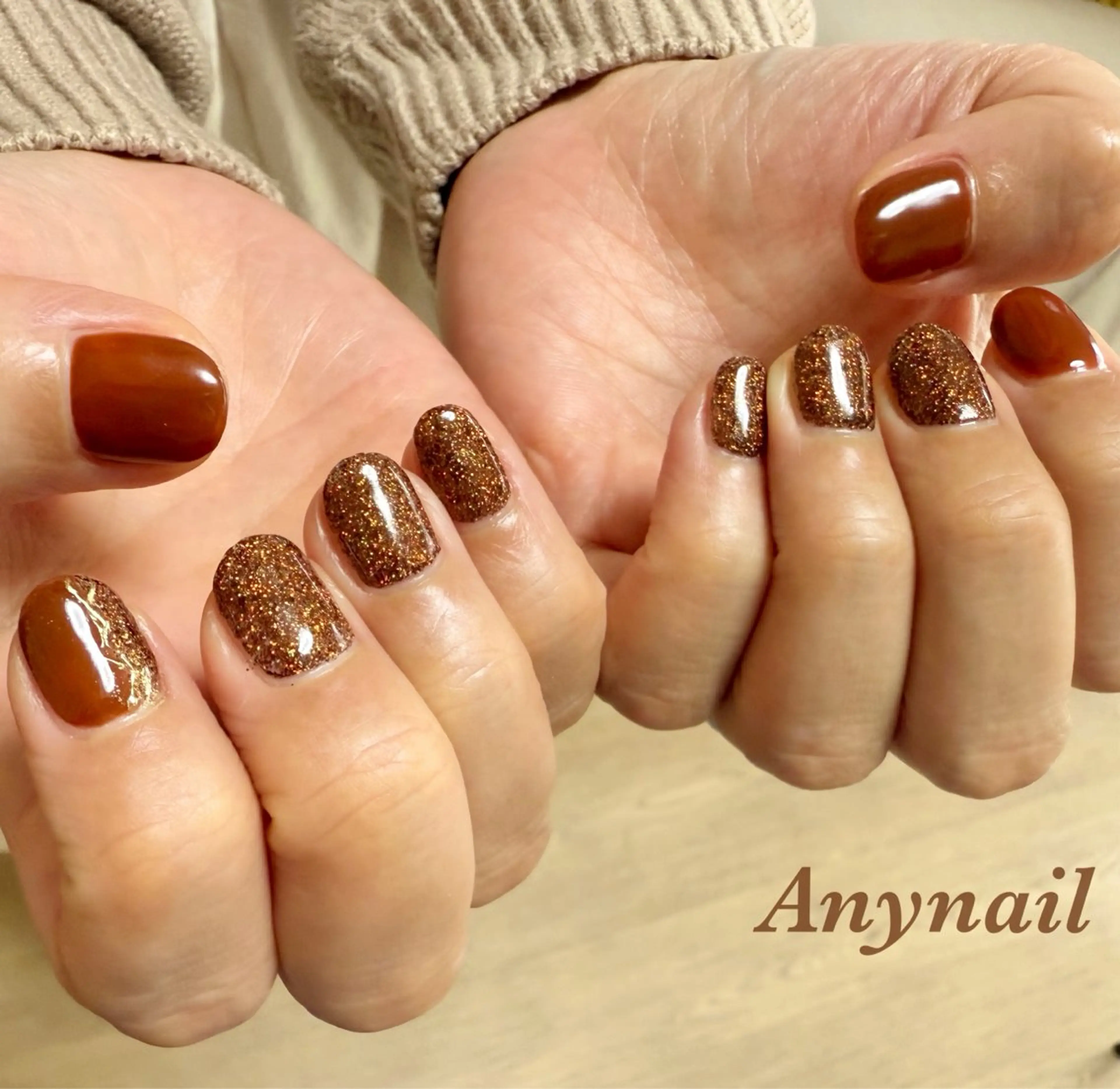 ネイル ブルー ブラウン ショートネイル シンプルネイル 岩澤 恵子のネイルデザイン