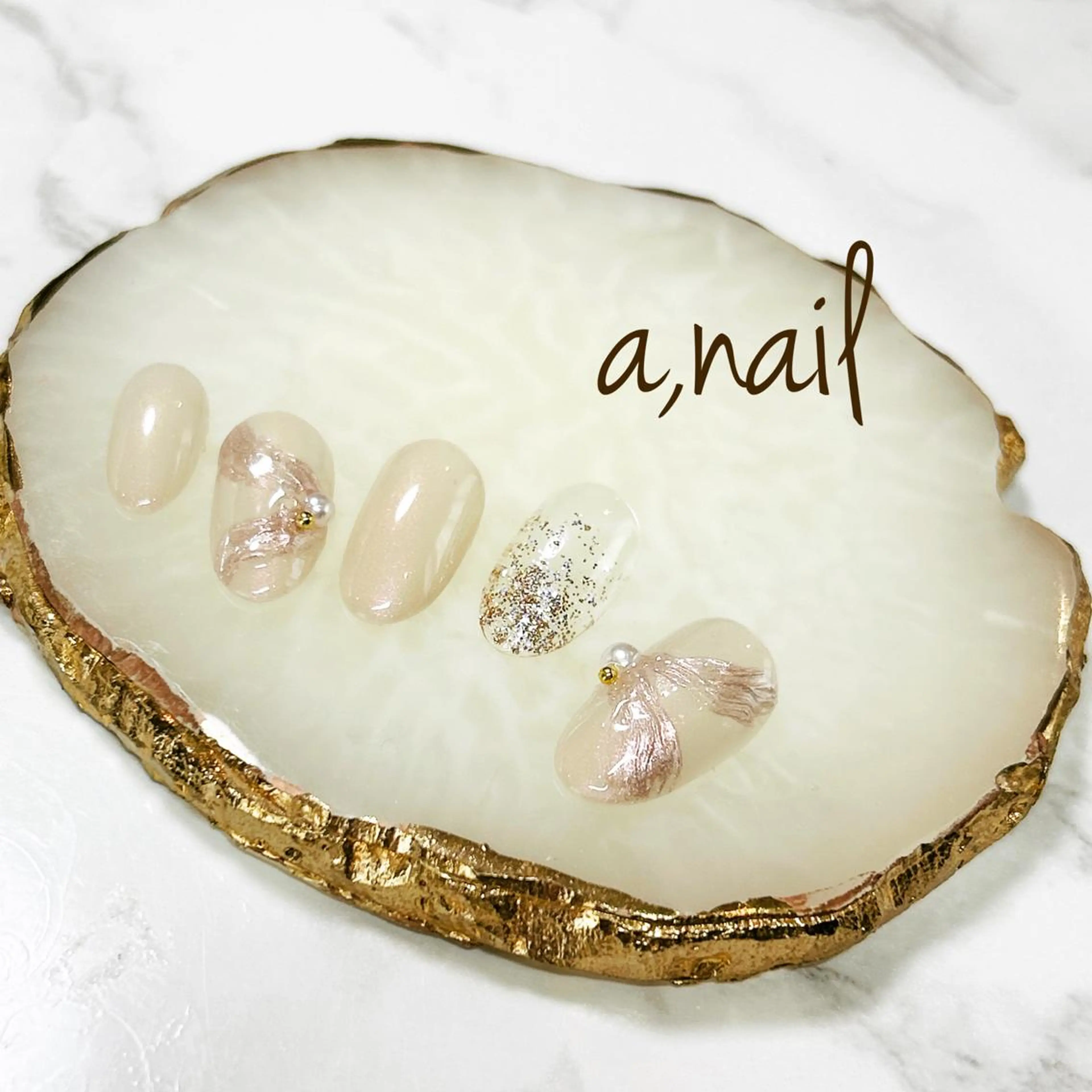 ネイル フットネイル ジェルネイル グラデーション キラキラネイル ミラーネイル ハンドネイル ネイルサロン エーネイルのネイルデザイン