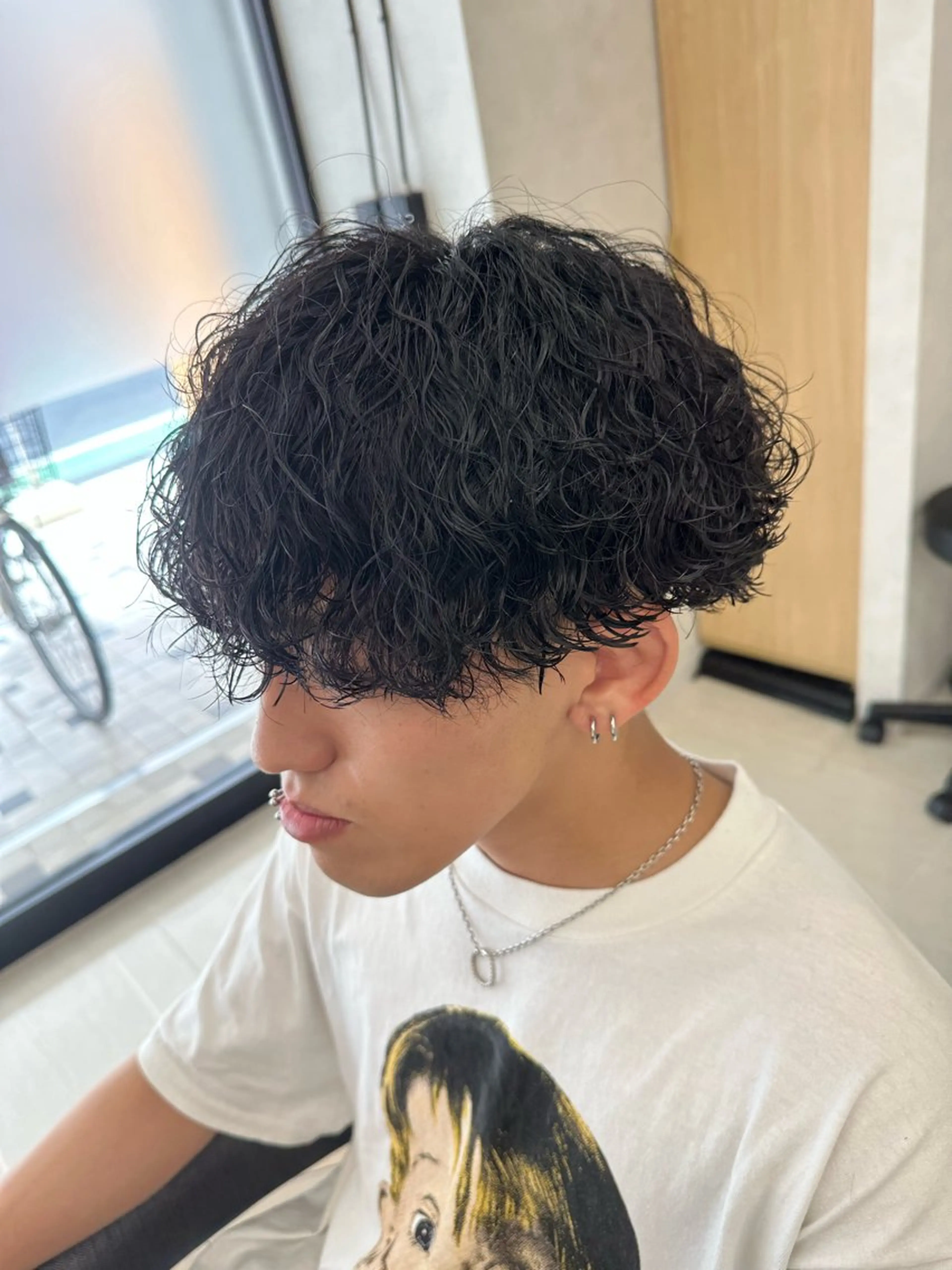 ミディアム パーマ メンズ ミディアムパーマ メンズパーマ プードルパーマ 波巻きパーマ プードルパーマ 💈メンズ特化 美容師サキ💈のヘアスタイル