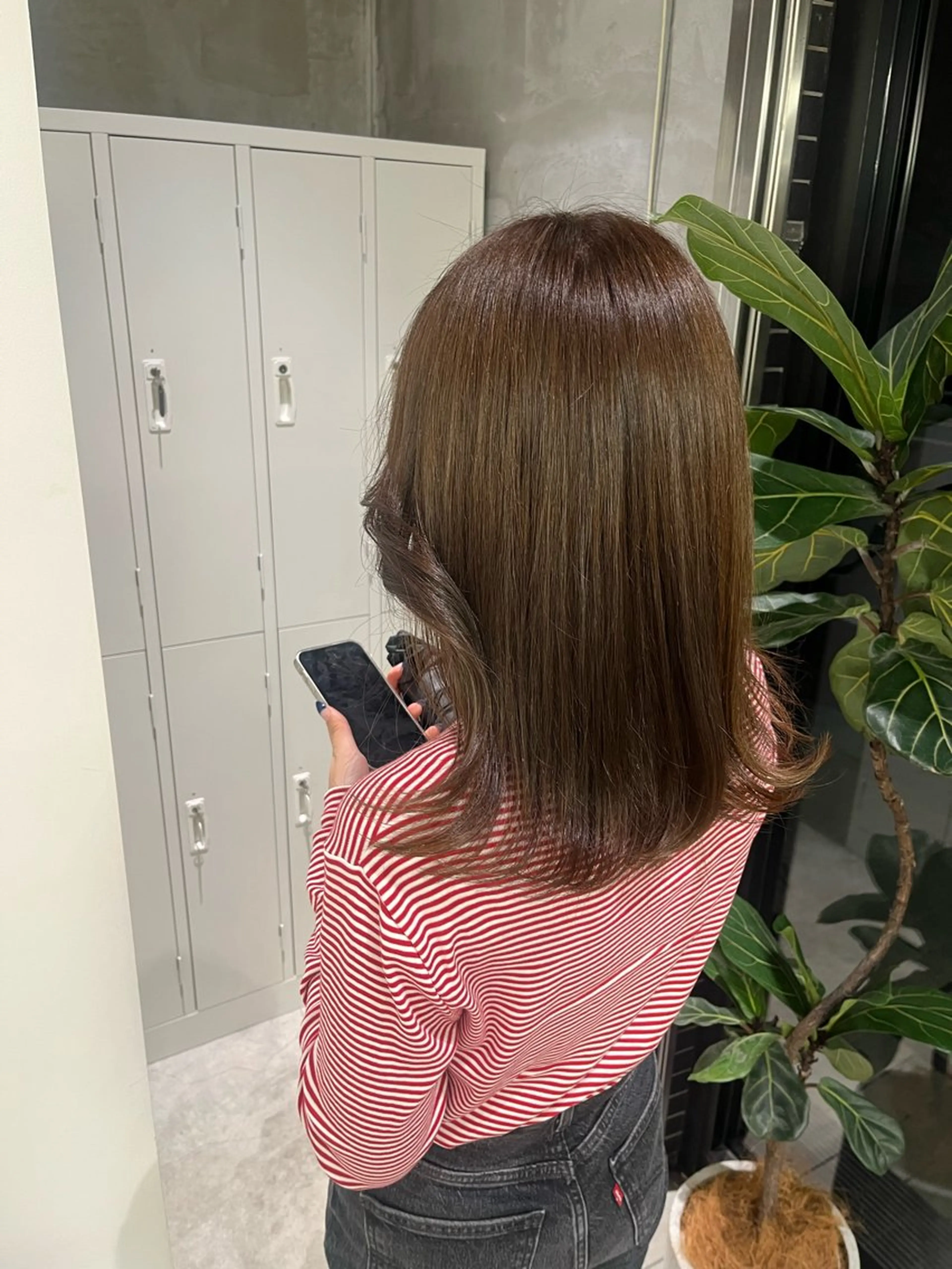 ミディアム カラー ブリーチ hitomi 〜カラーモデル〜のヘアスタイル