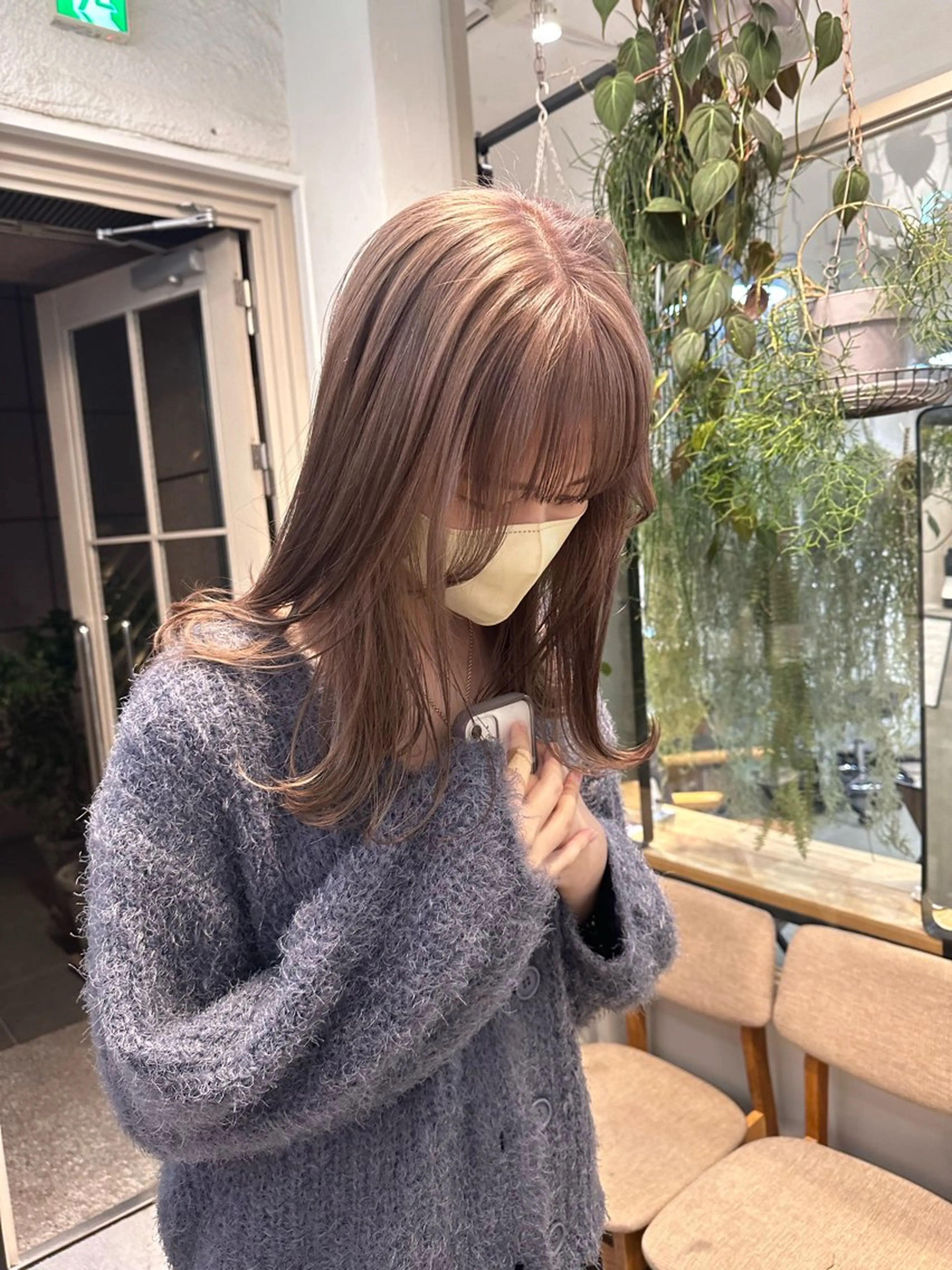 ミディアム カラー ブリーチ ハイトーンカラー ブリーチなしカラー ボブ ヘアカラー REINA☁️透明感 カラー/ぷつっと♡のヘアスタイル