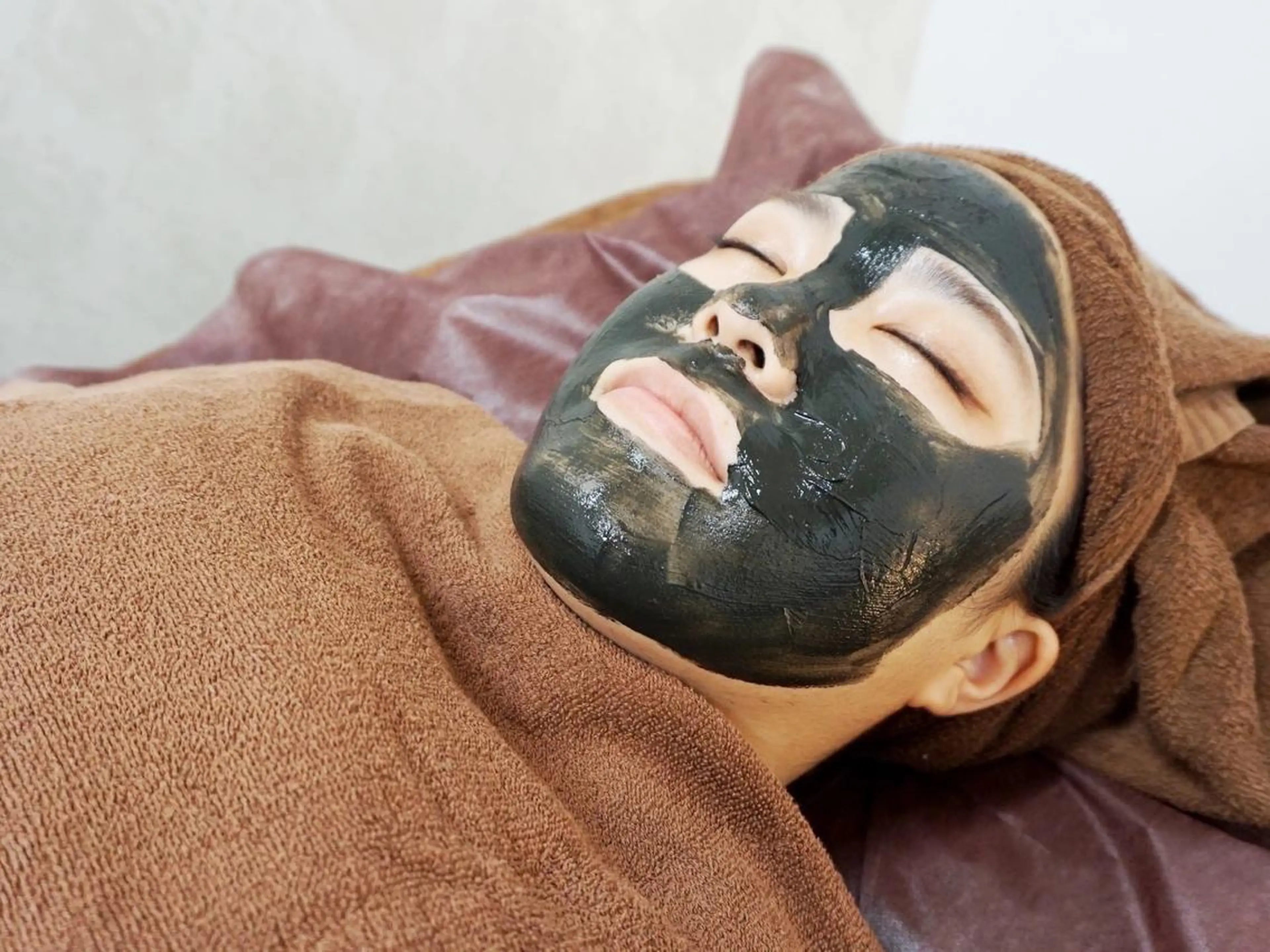 ブラックカーボン光フェイシャルの写真