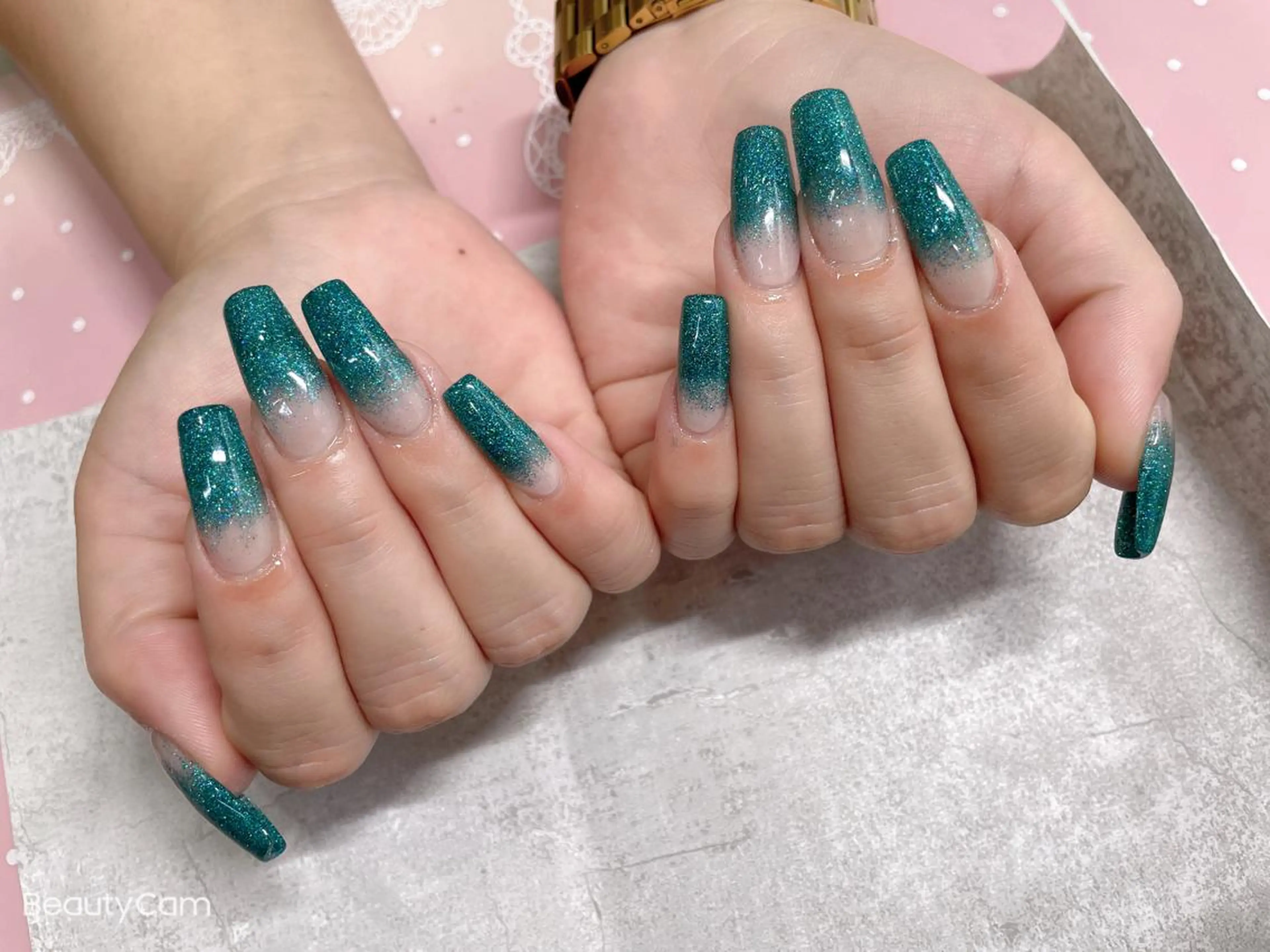 ミディアム ネイル ハンドネイル 《LB》ラブリエ Nail&eyeのマツエク・マツパデザイン