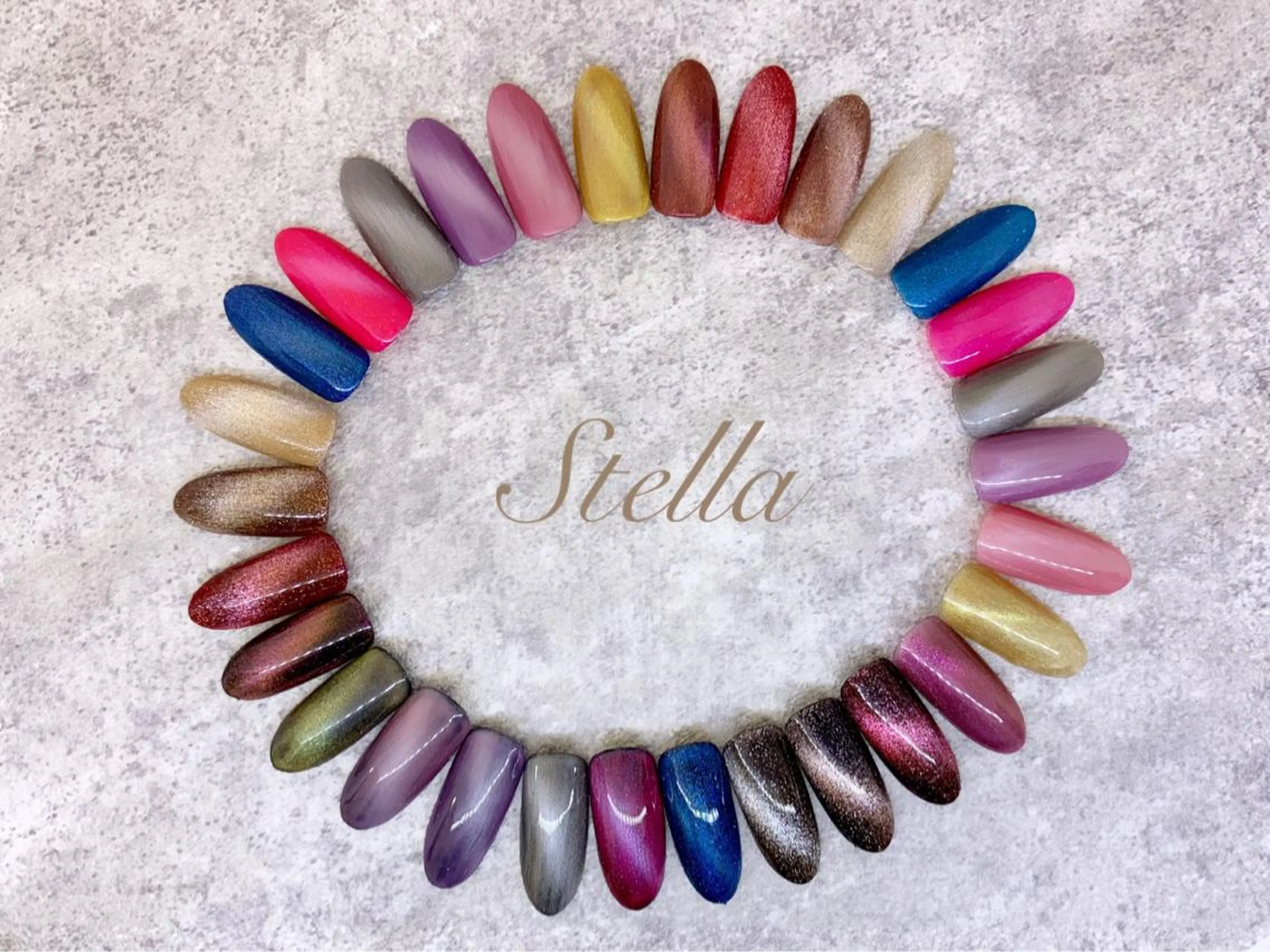 ネイル 鈴木 華乃のネイルデザイン