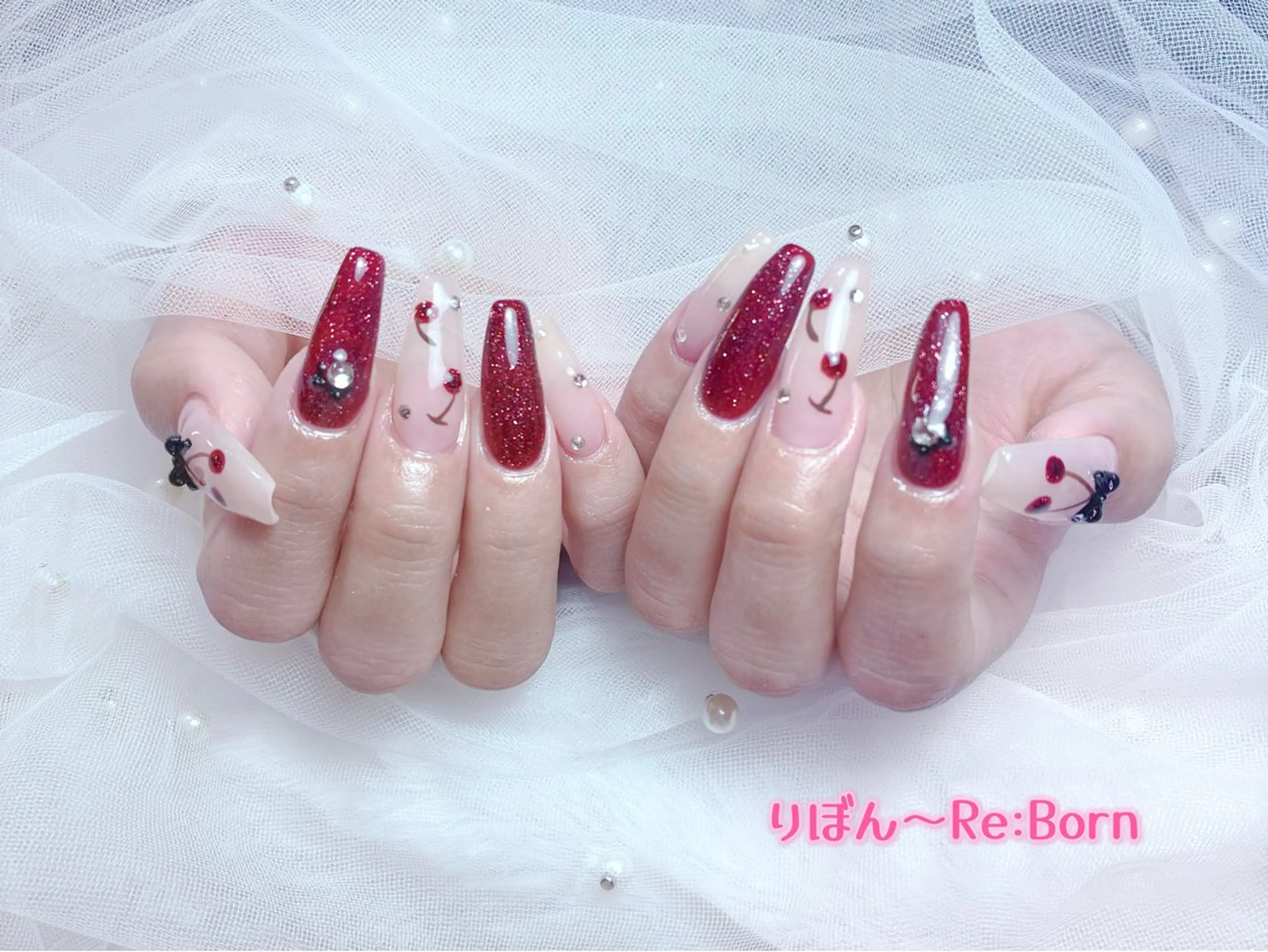 セミロング フレンチガーリー クリスマス ハンドネイル りぼん Re:Bonrのネイルデザイン