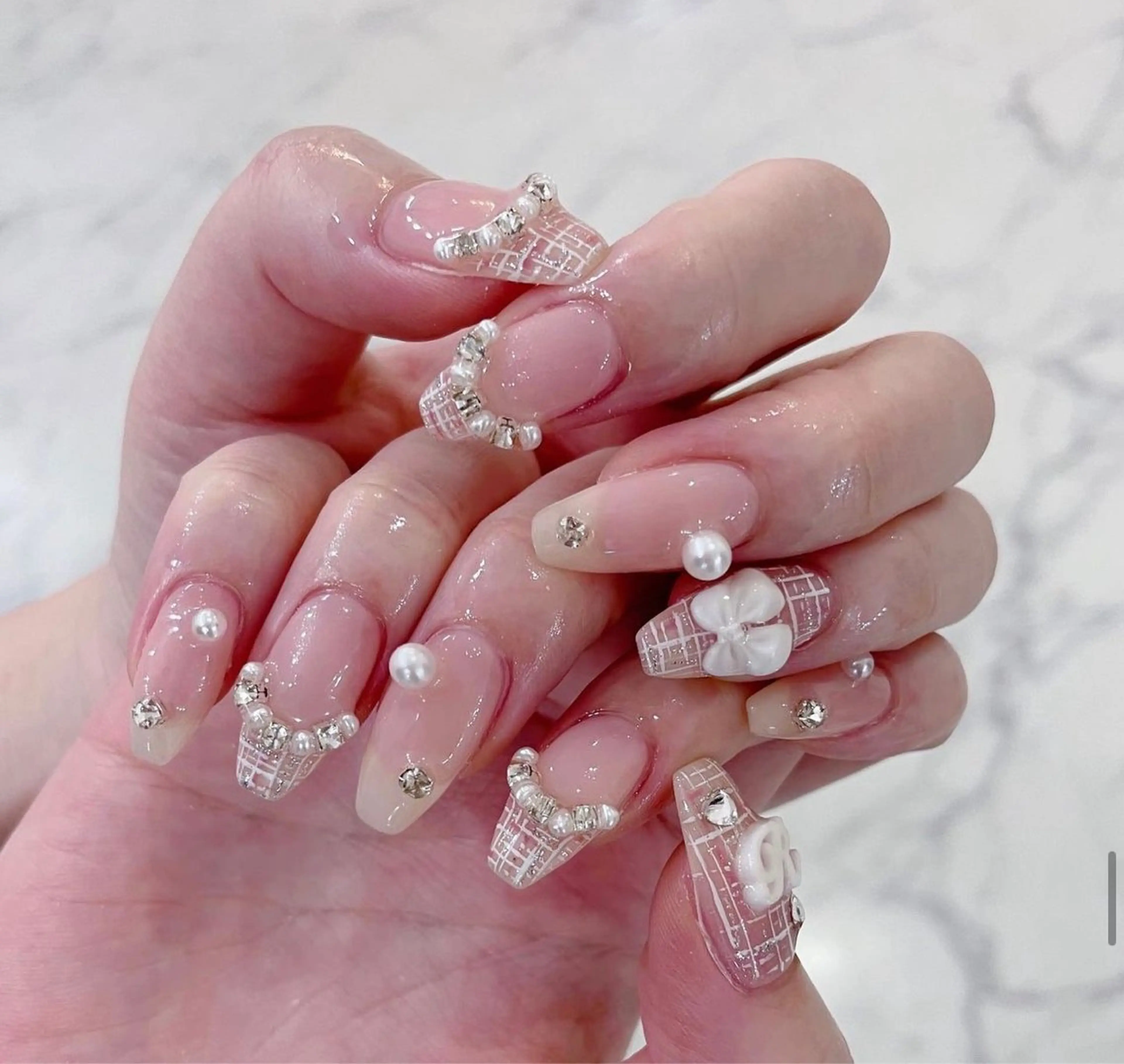 👭持ち込み120分◆両手アート6本程度の写真