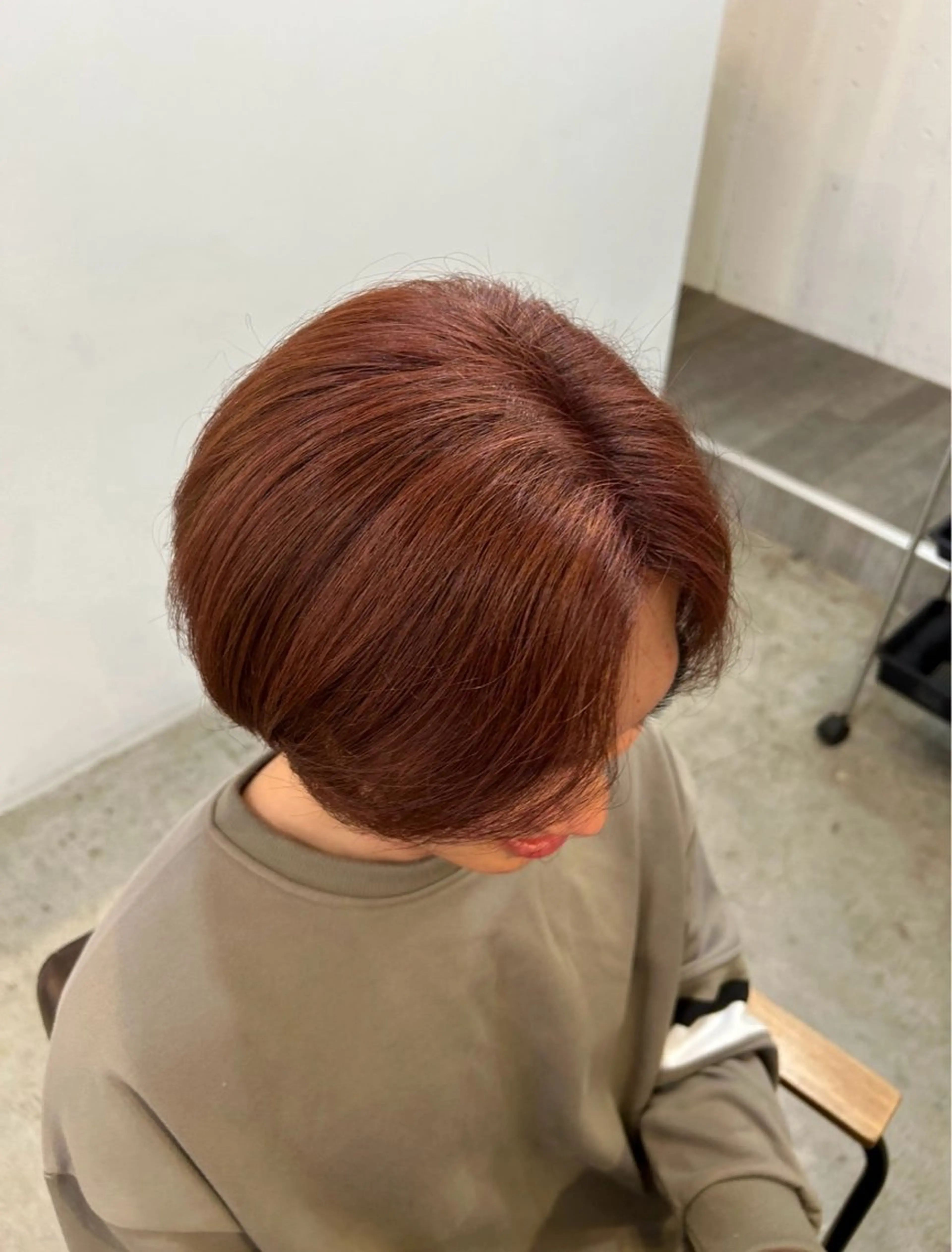 カラー メンズ レッドカラー ヘアカラー トリートメント oasis【オアシス】所属・ふう まのヘアスタイル