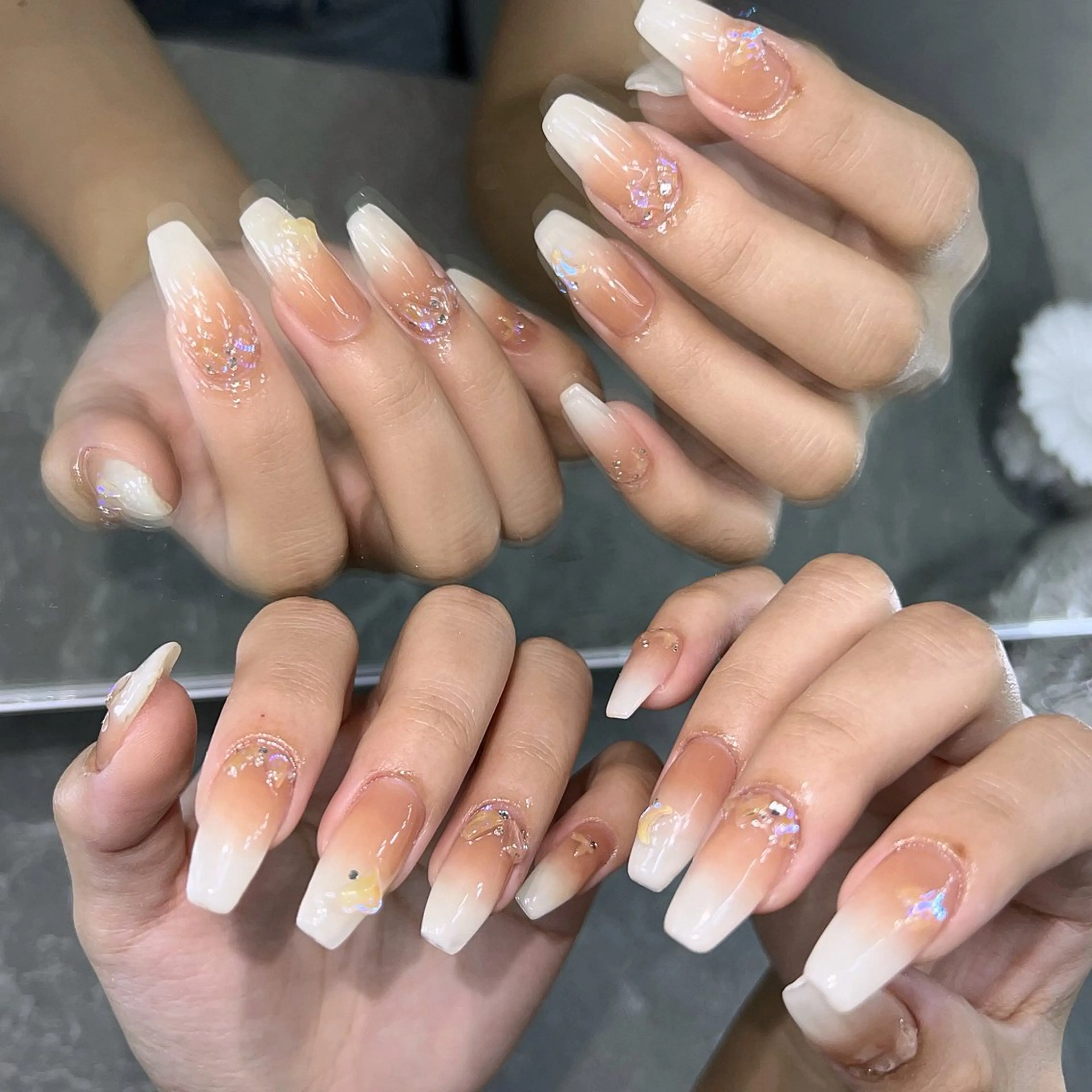 ネイル 長さ出し グラデーション 韓国ネイル オフィスネイル ワンホンネイル ハンドネイル フットネイル GRANDE大須 栄/店長 aki🌙のネイルデザイン