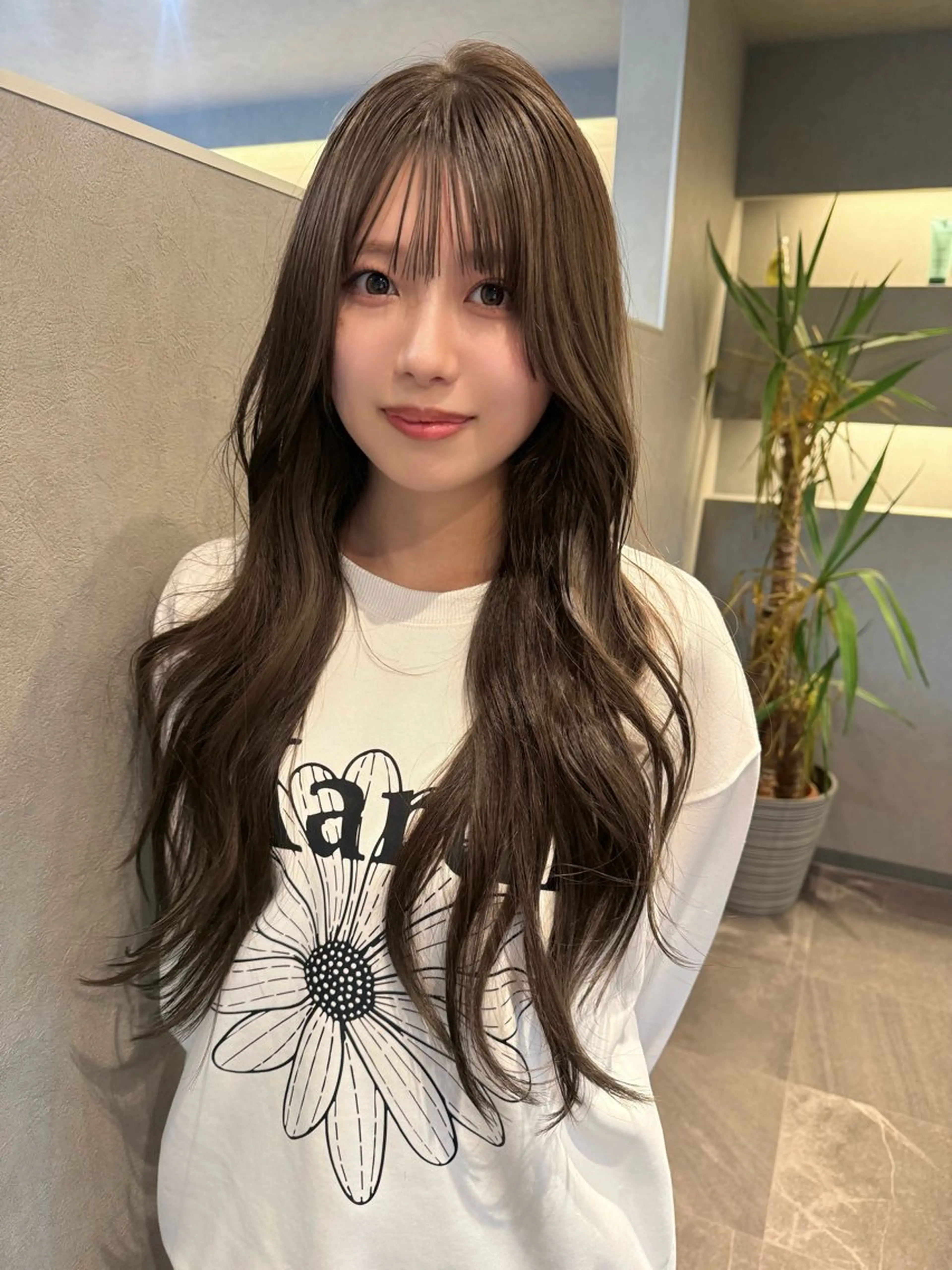 ロング カラー グレージュ オリーブグレージュ オリーブグレー ヘアカラー 透明カラー/レイヤー misaki °*のヘアスタイル