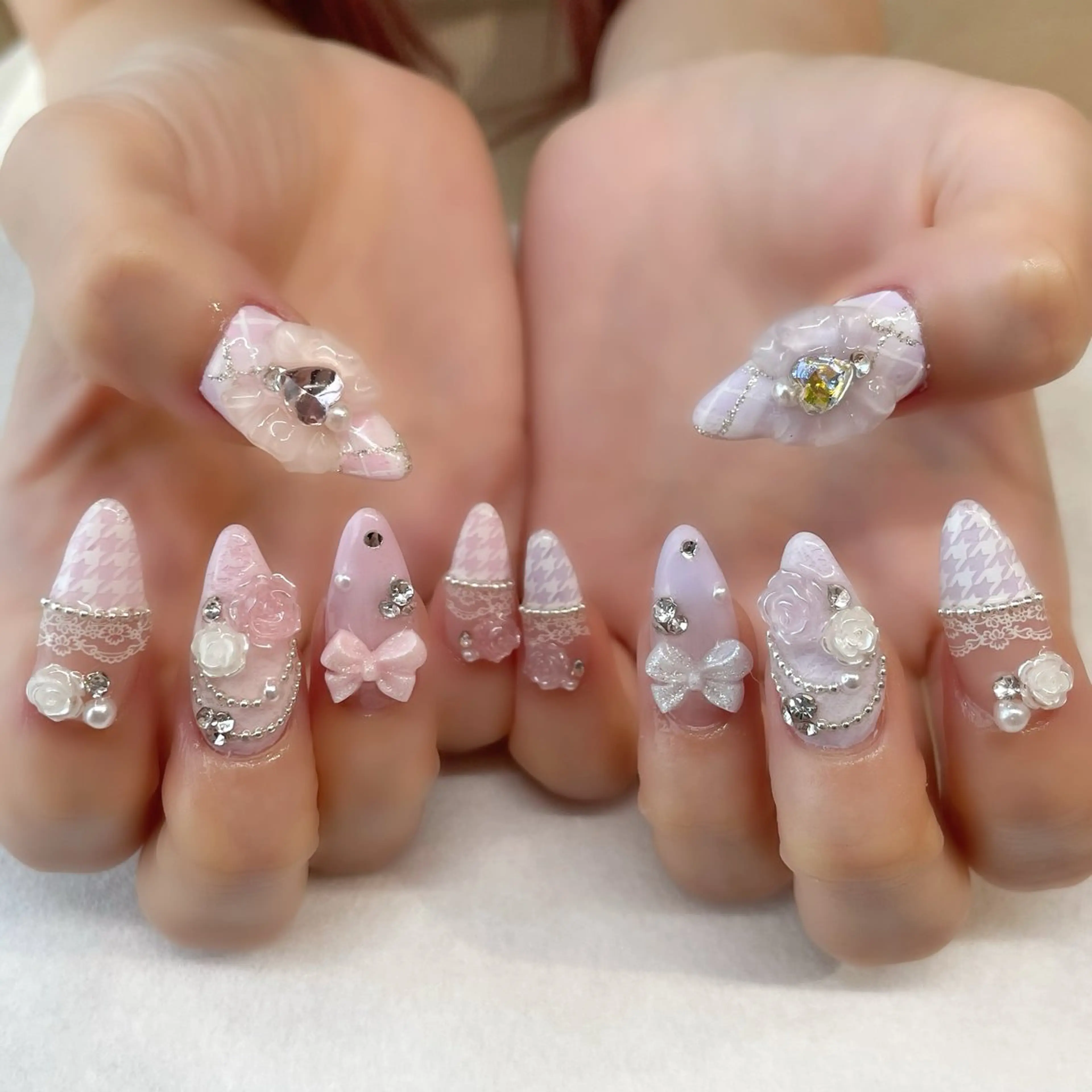 ネイル ハンドネイル 💎🐰 saki. m 🐰💎のネイルデザイン