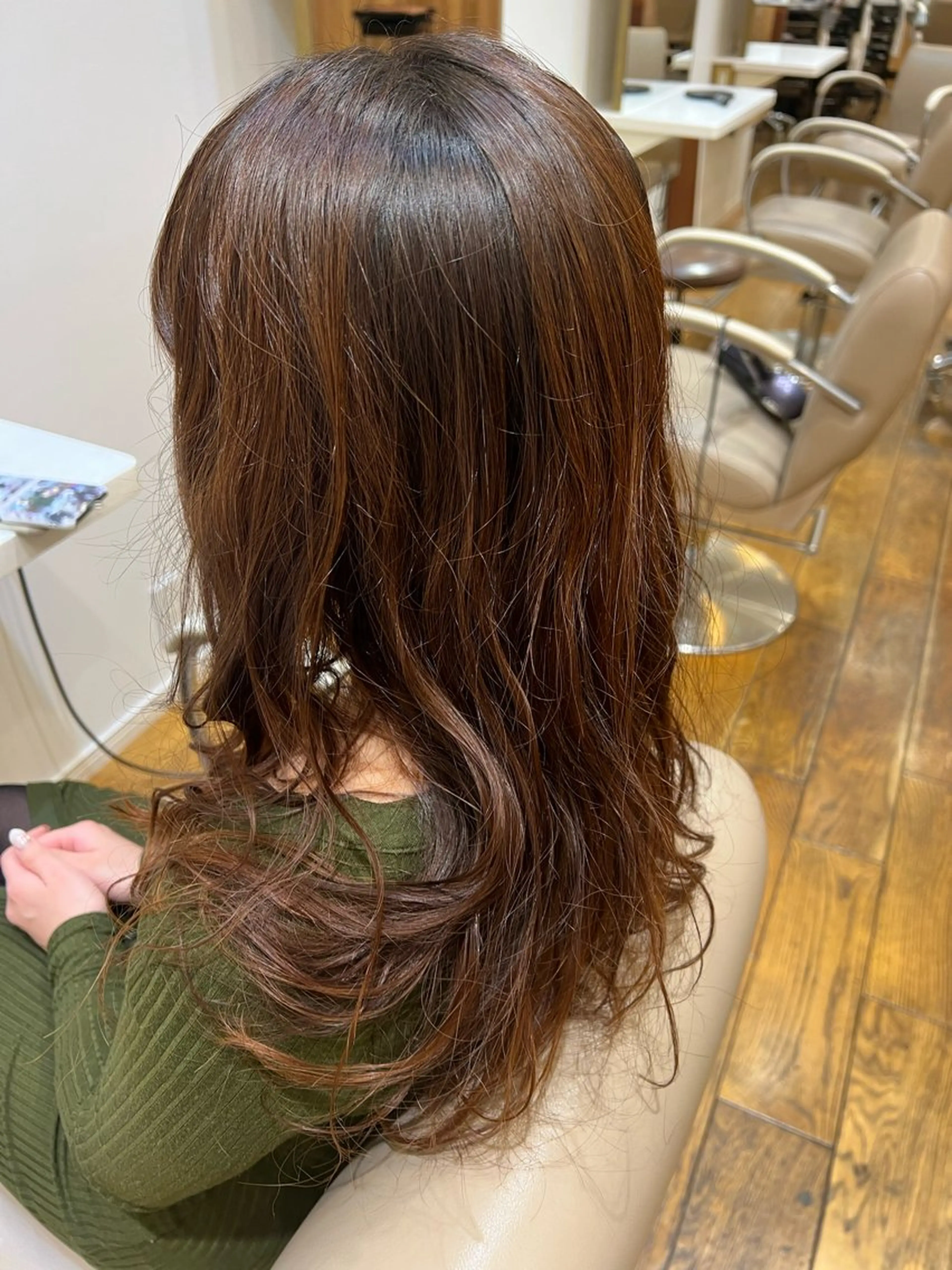 ミディアム 村中 逸紀のヘアスタイル