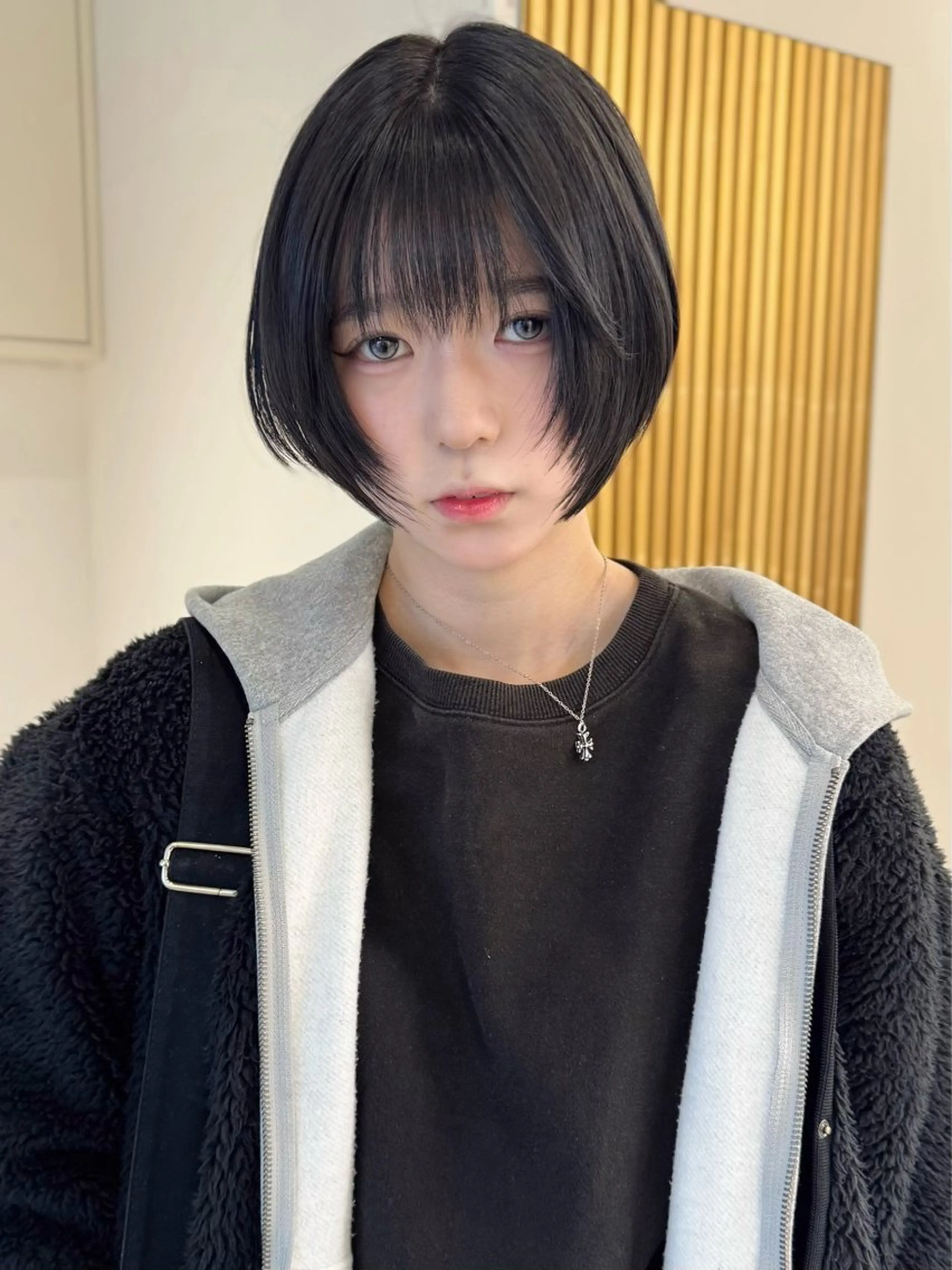 ショート 垢抜け/レイヤー/ ハイトーン/アスナのヘアスタイル