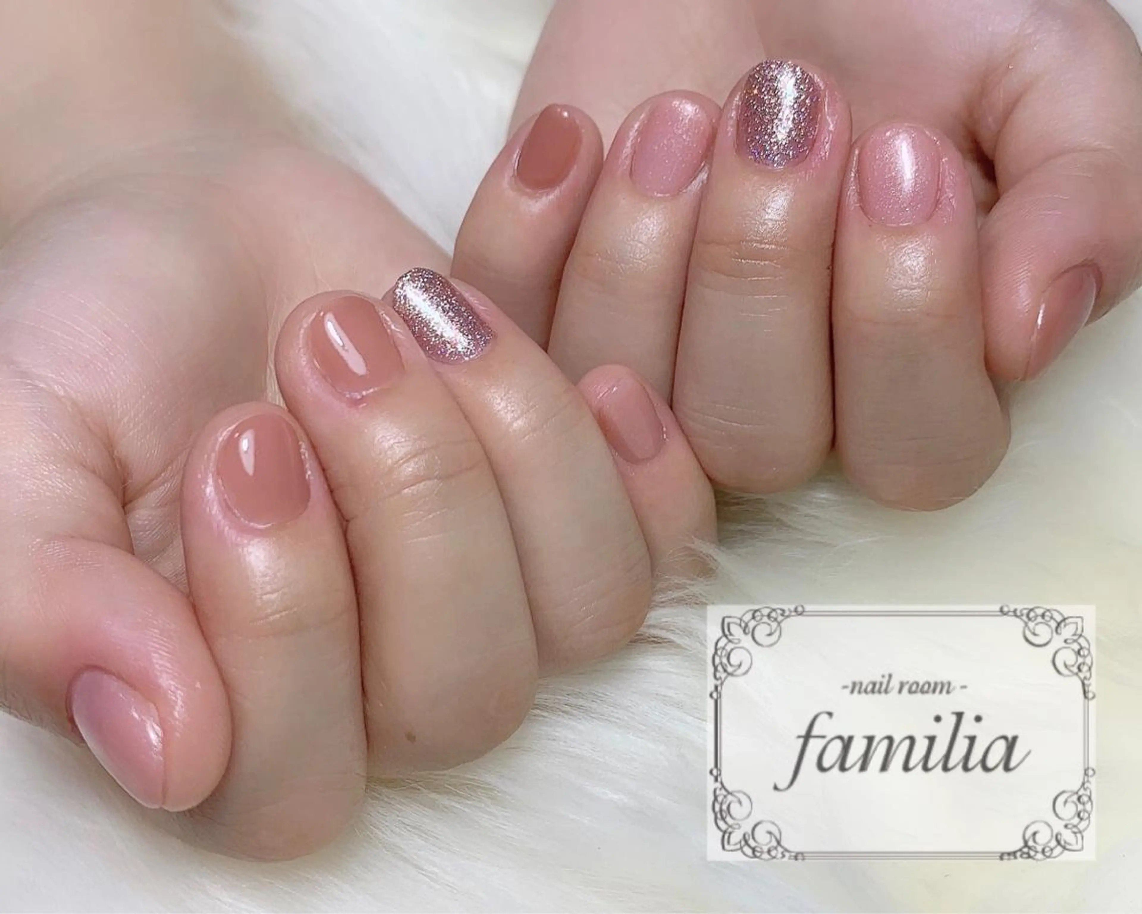 ネイル ハンドネイル -nailroom- familiaのネイルデザイン