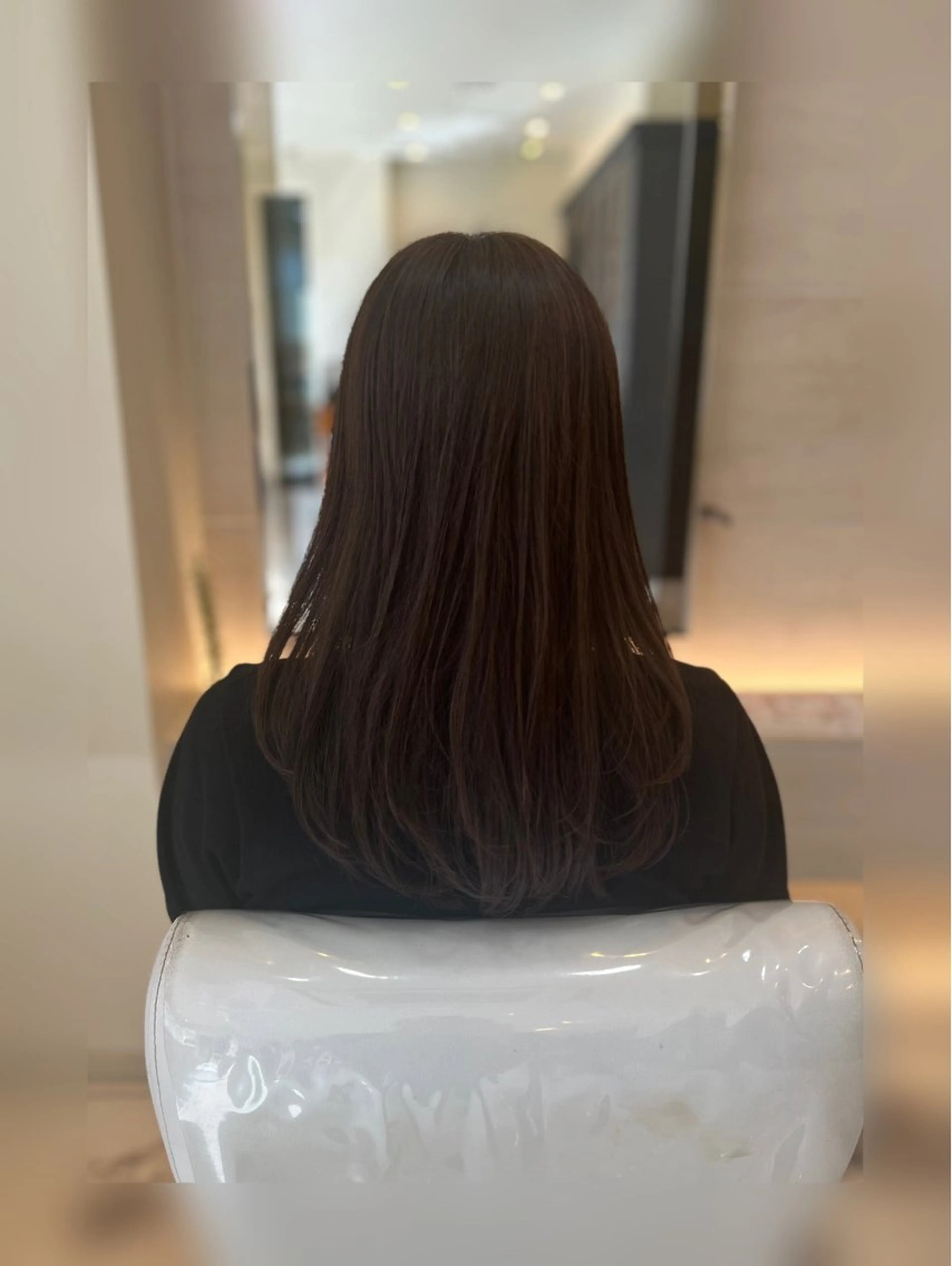 セミロング レイヤーカット FLIP B AVEDA所属・大川 愛未のヘアスタイル