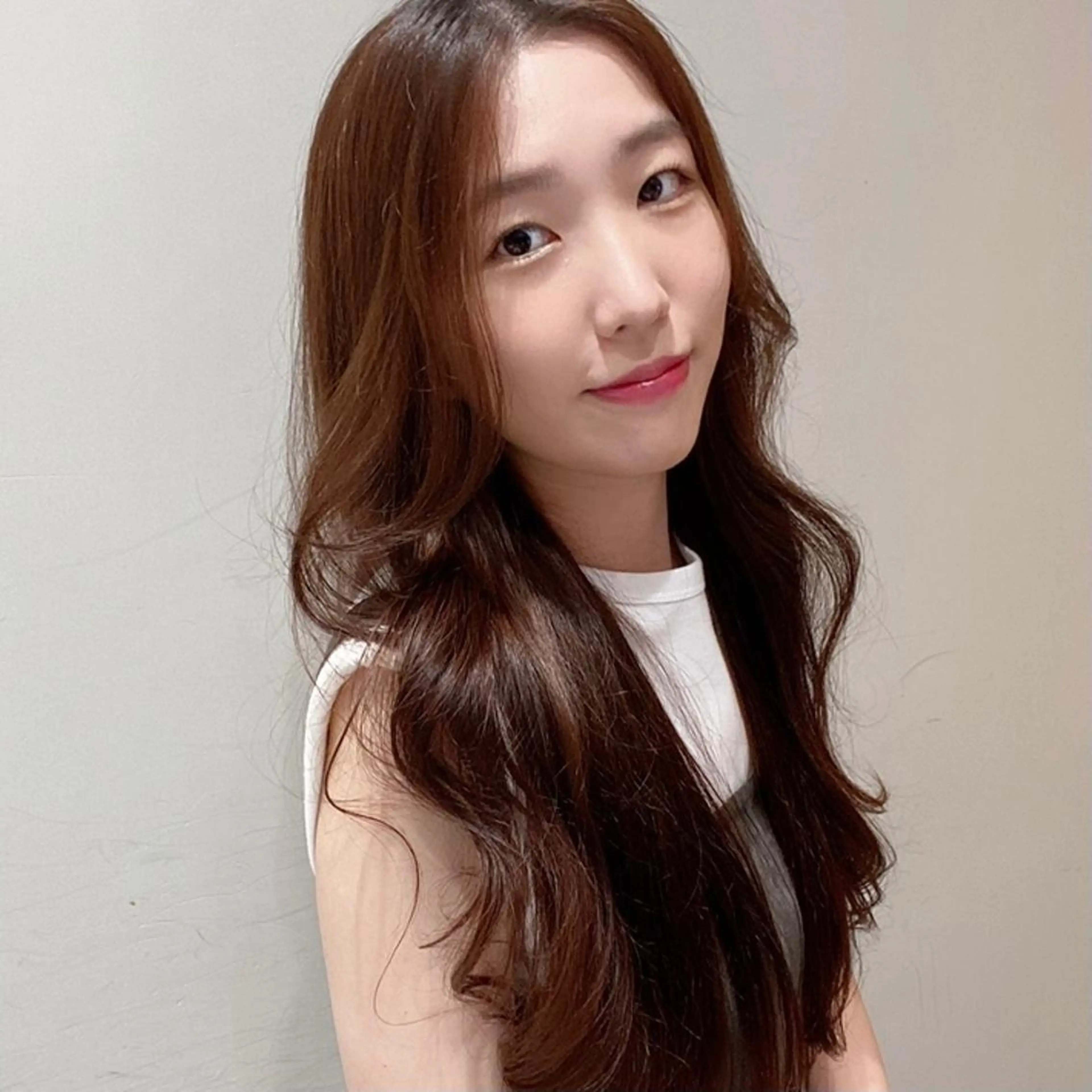 セミロング パーマ カット ヘアカラー 小野寺瑞希 /最小顔カットのヘアスタイル