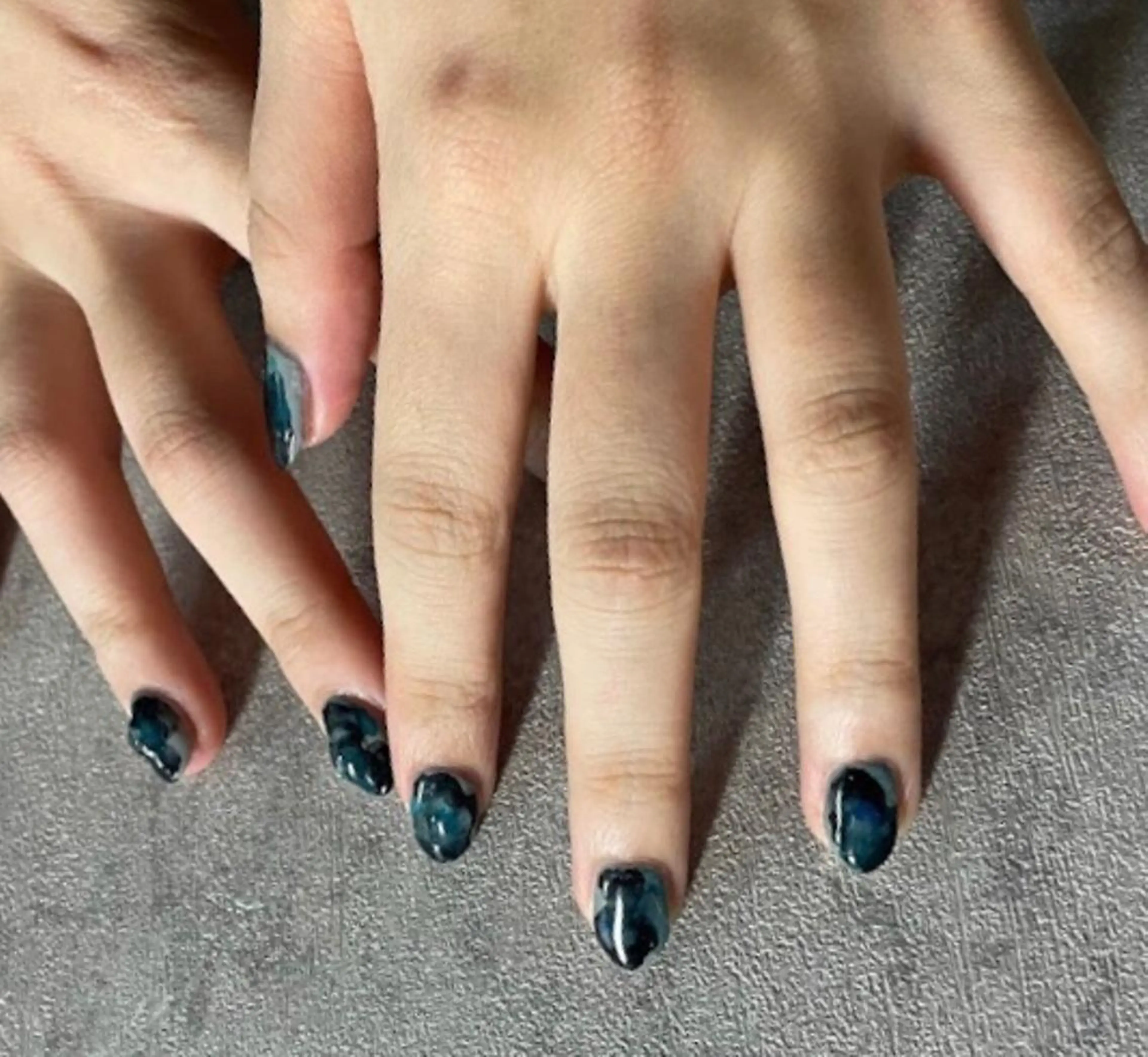 ネイル nailstudio eviz新宿店のネイルデザイン