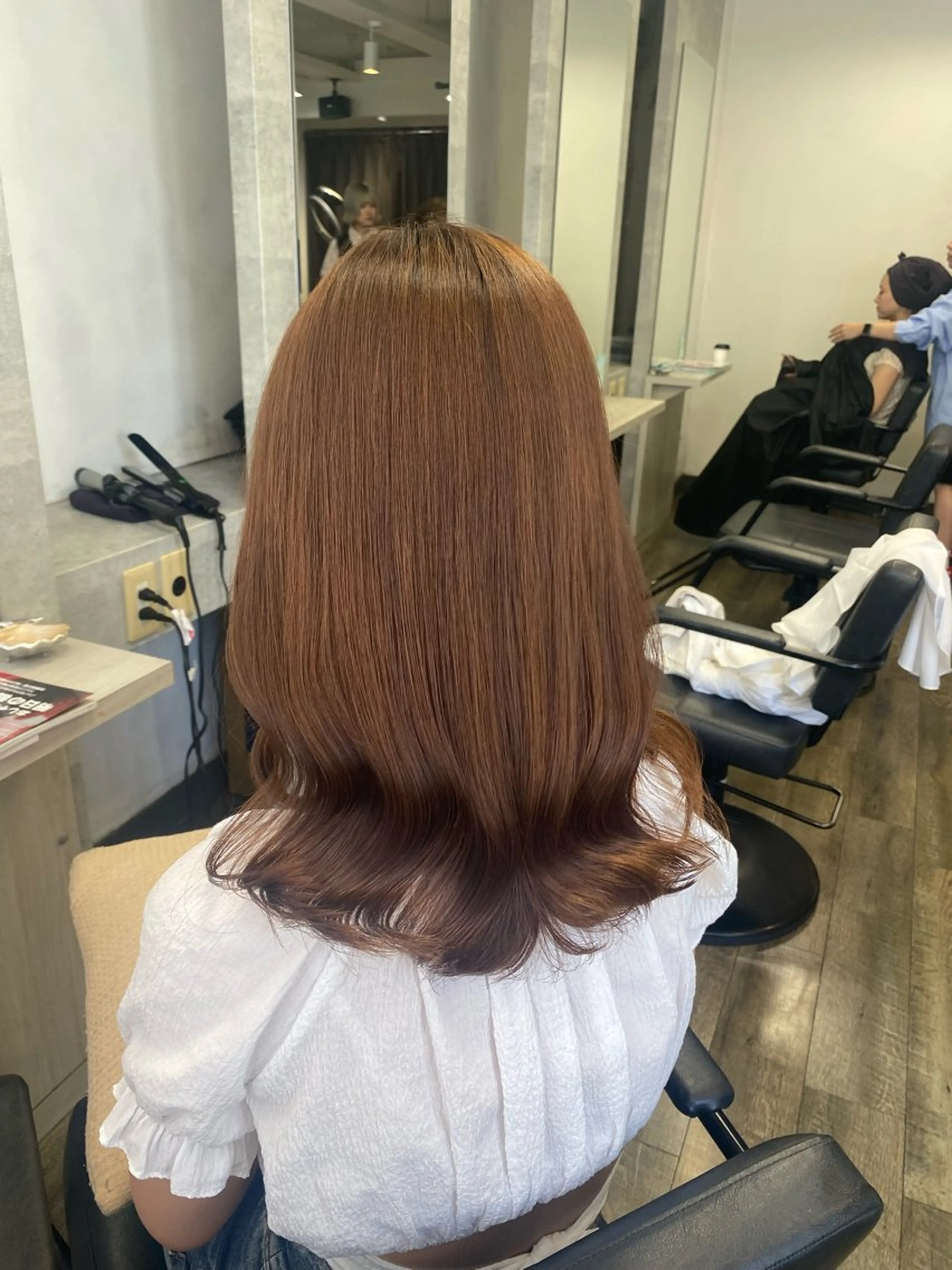 ミディアム カット ヘアカラー MIREI /韓国風 /大阪美容室のヘアスタイル