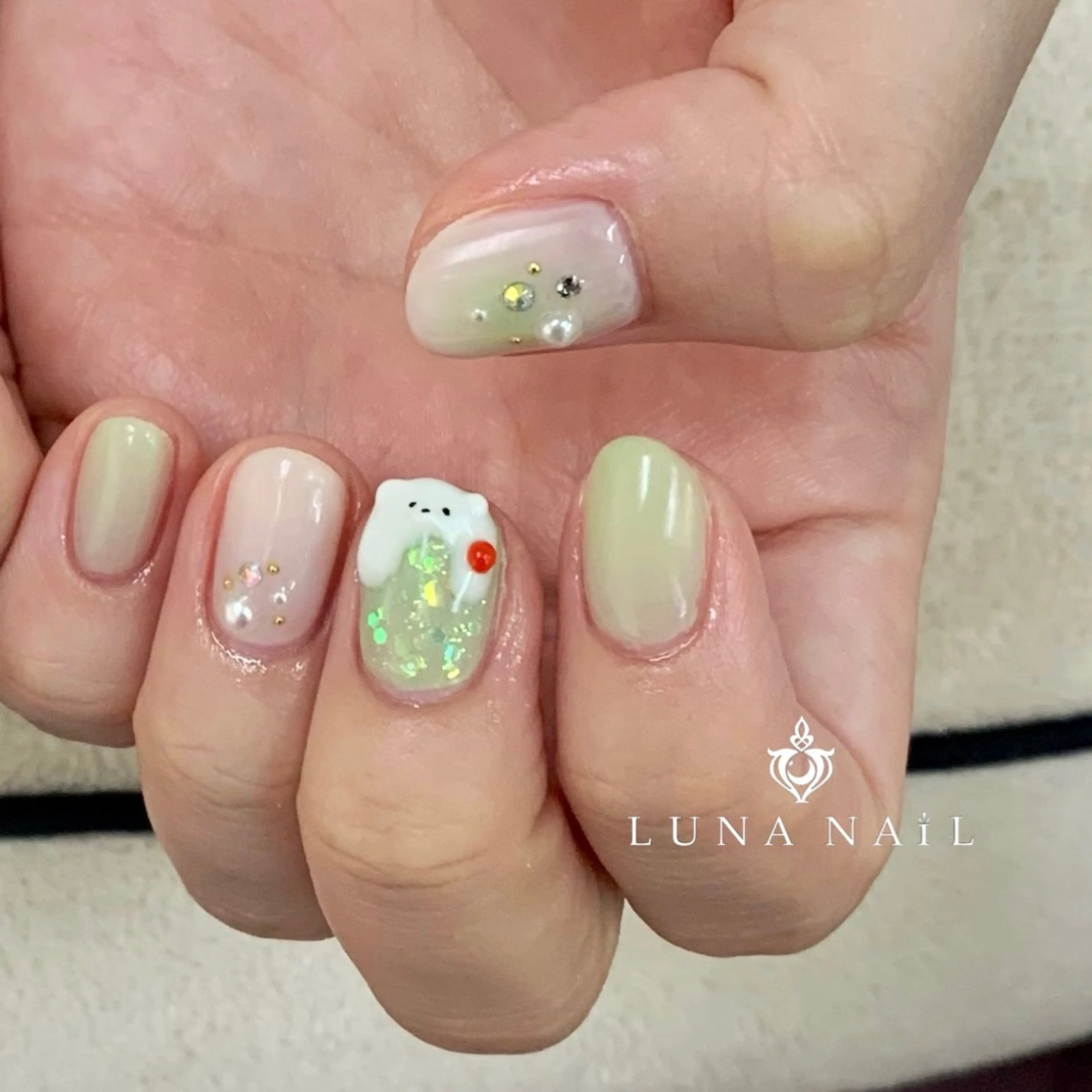 ネイル ハンドネイル アトリエ　ミモザ所属・いまむら あかりのネイルデザイン