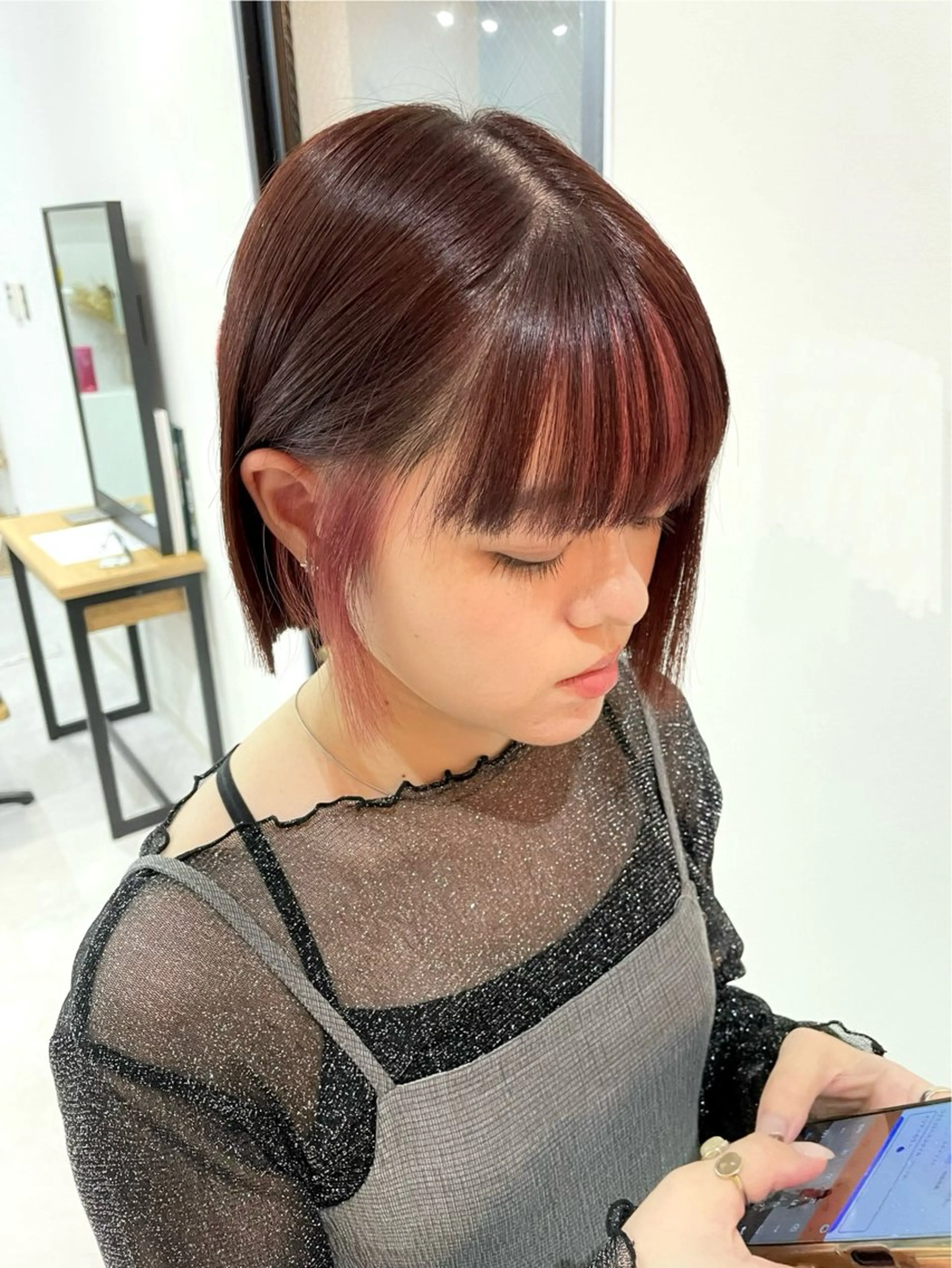 ミディアム 切りっぱなしボブ ボブ Mina/岡山/矯正 ブリーチ/レイヤーのヘアスタイル