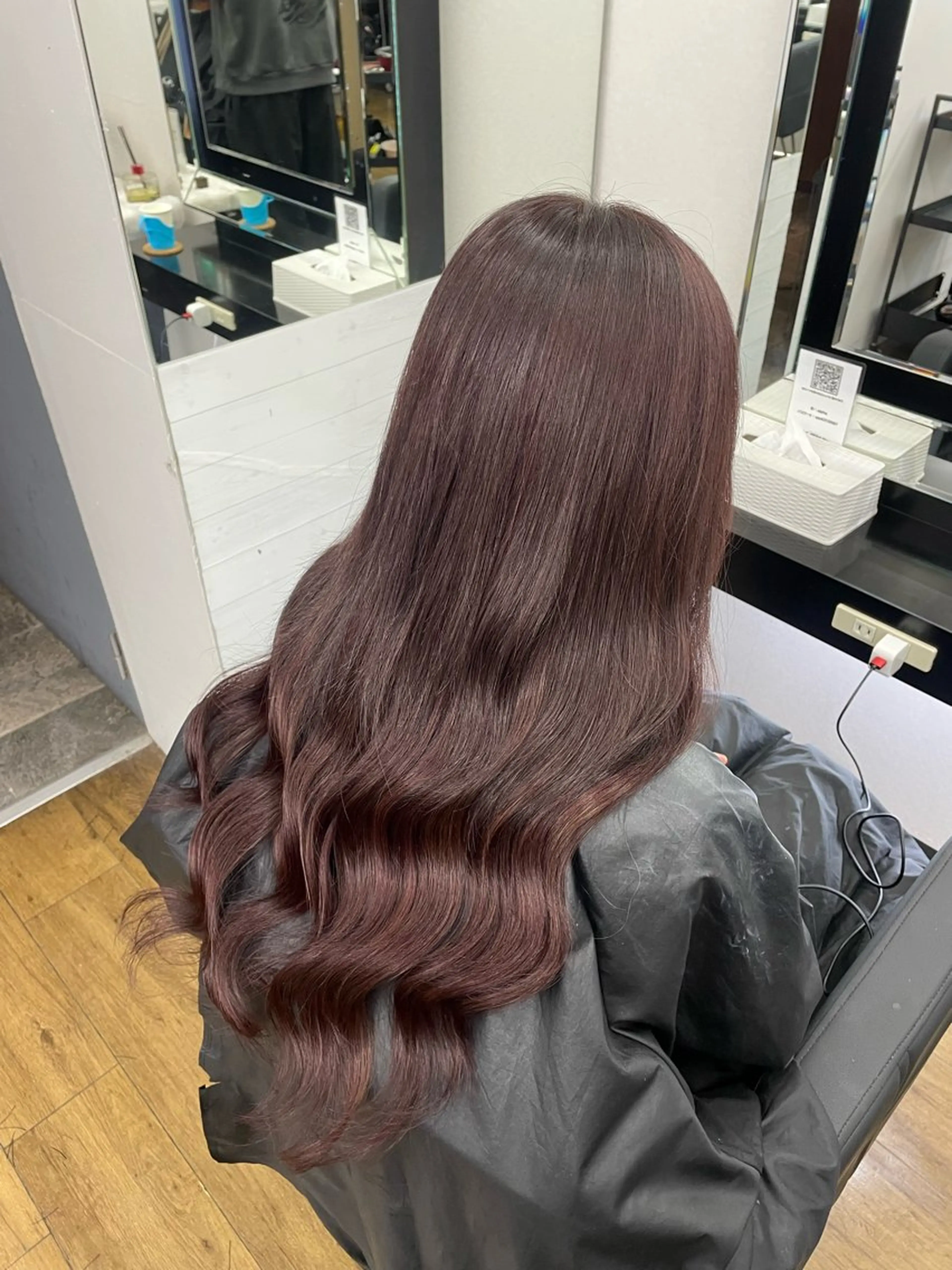 ロング カラー エクステ エクステ 𝙃𝘼𝙍𝙐🎀 韓国×エクステのヘアスタイル