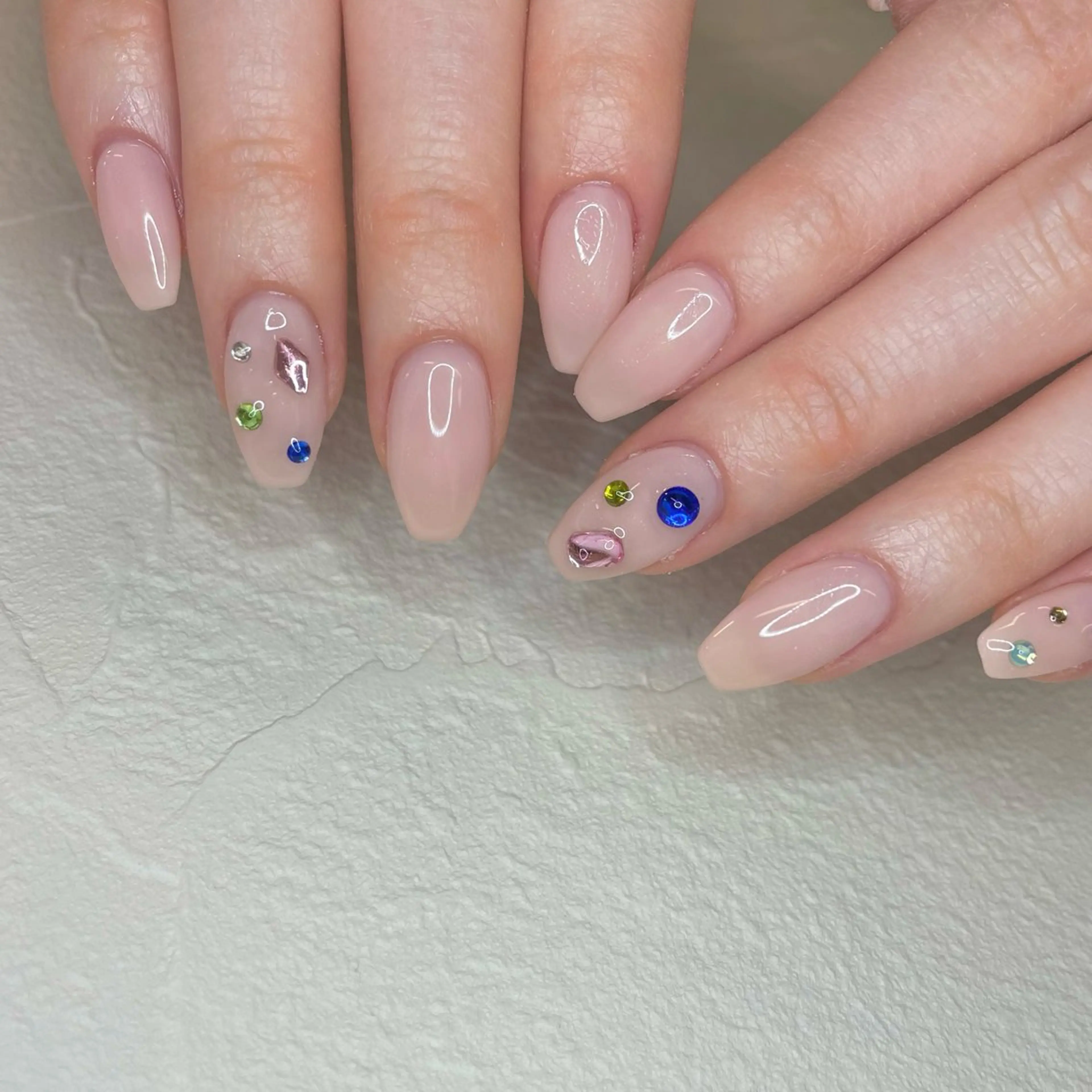 ネイル b'6 by Stir所属・b'6 SAKINAのネイルデザイン