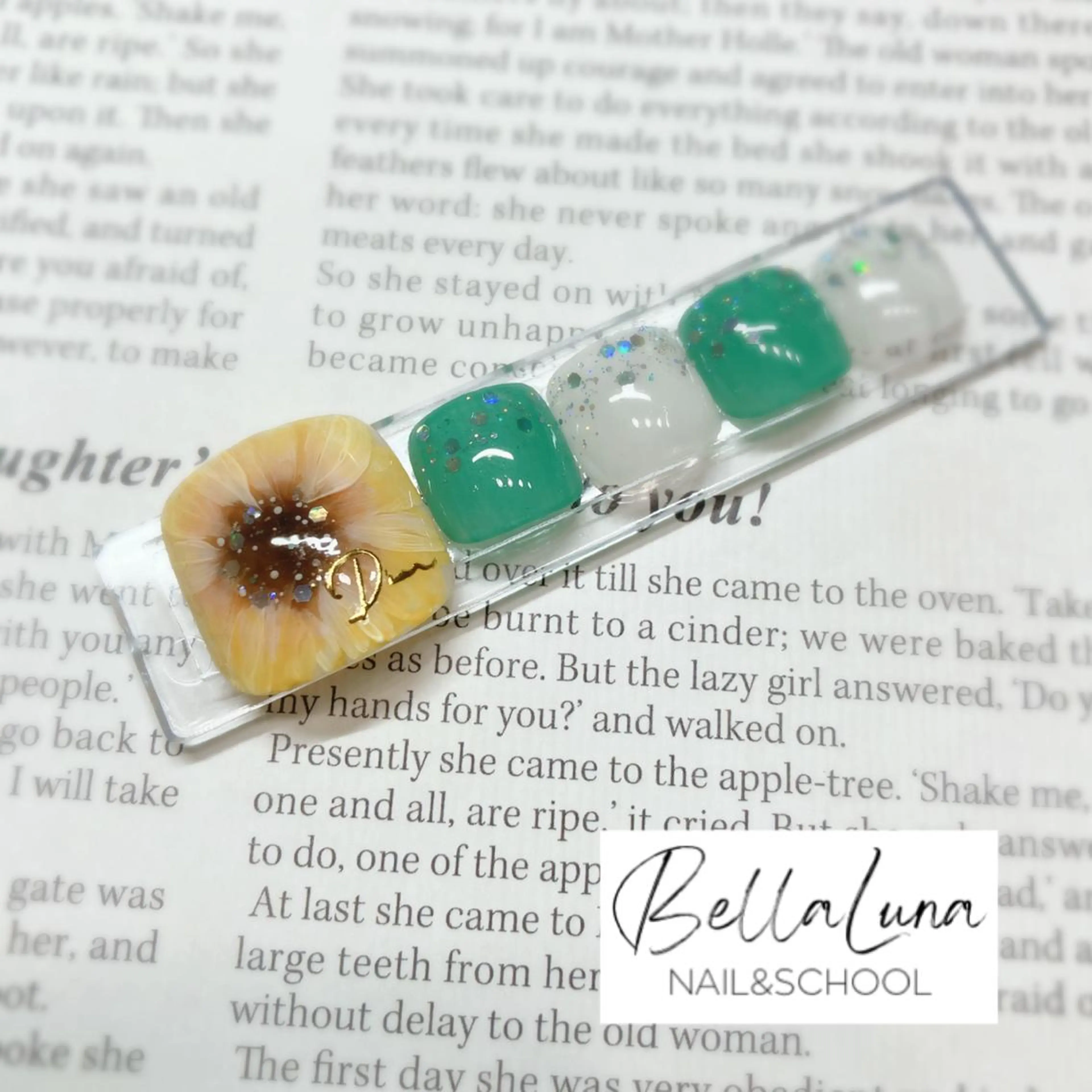 ネイル BellaLuna 金子のネイルデザイン