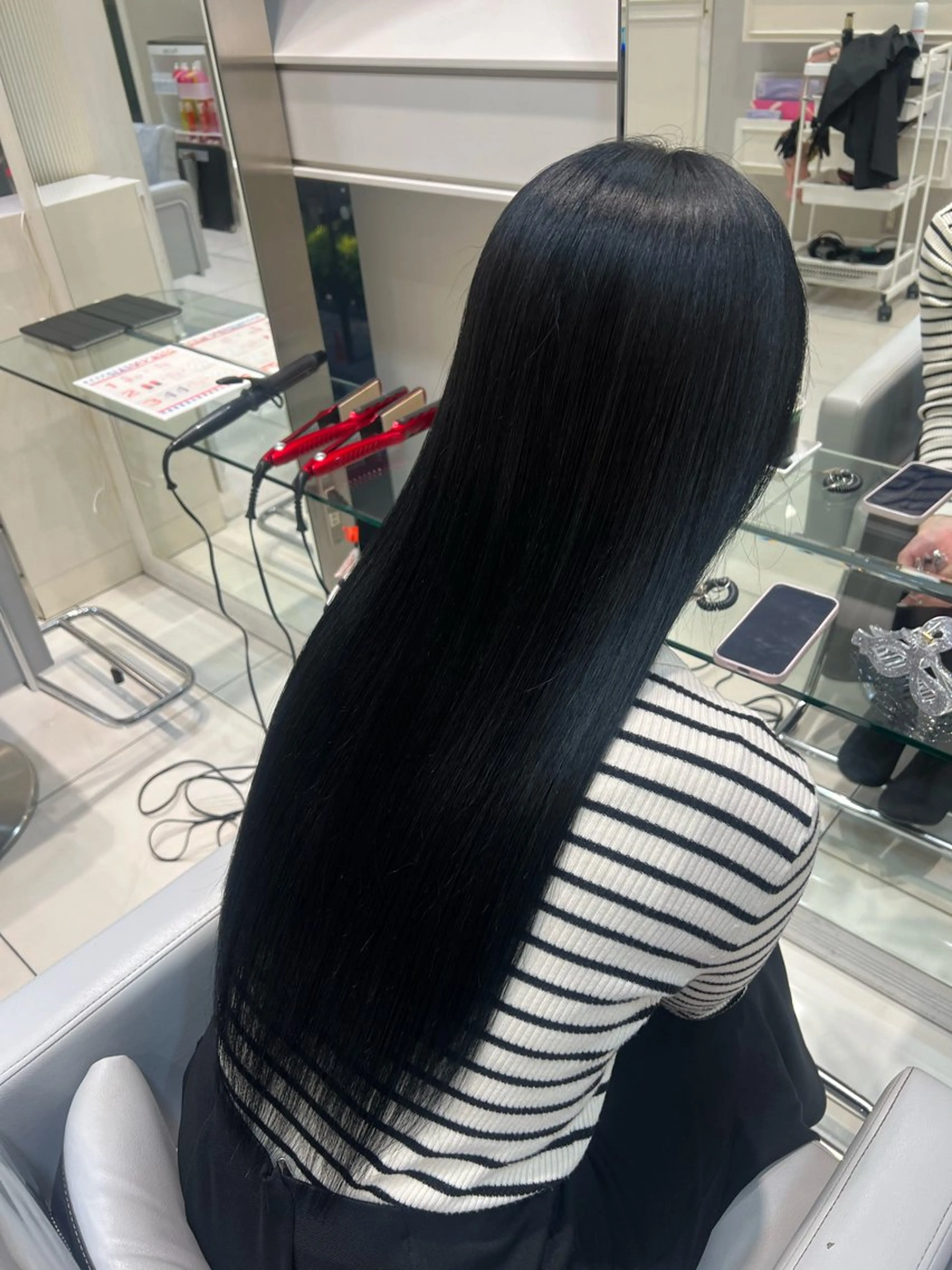 ロング カラー 黒髪 ネイビーカラー Ash 銀座店所属・銀座/カラー 🎀momo🎀のヘアスタイル