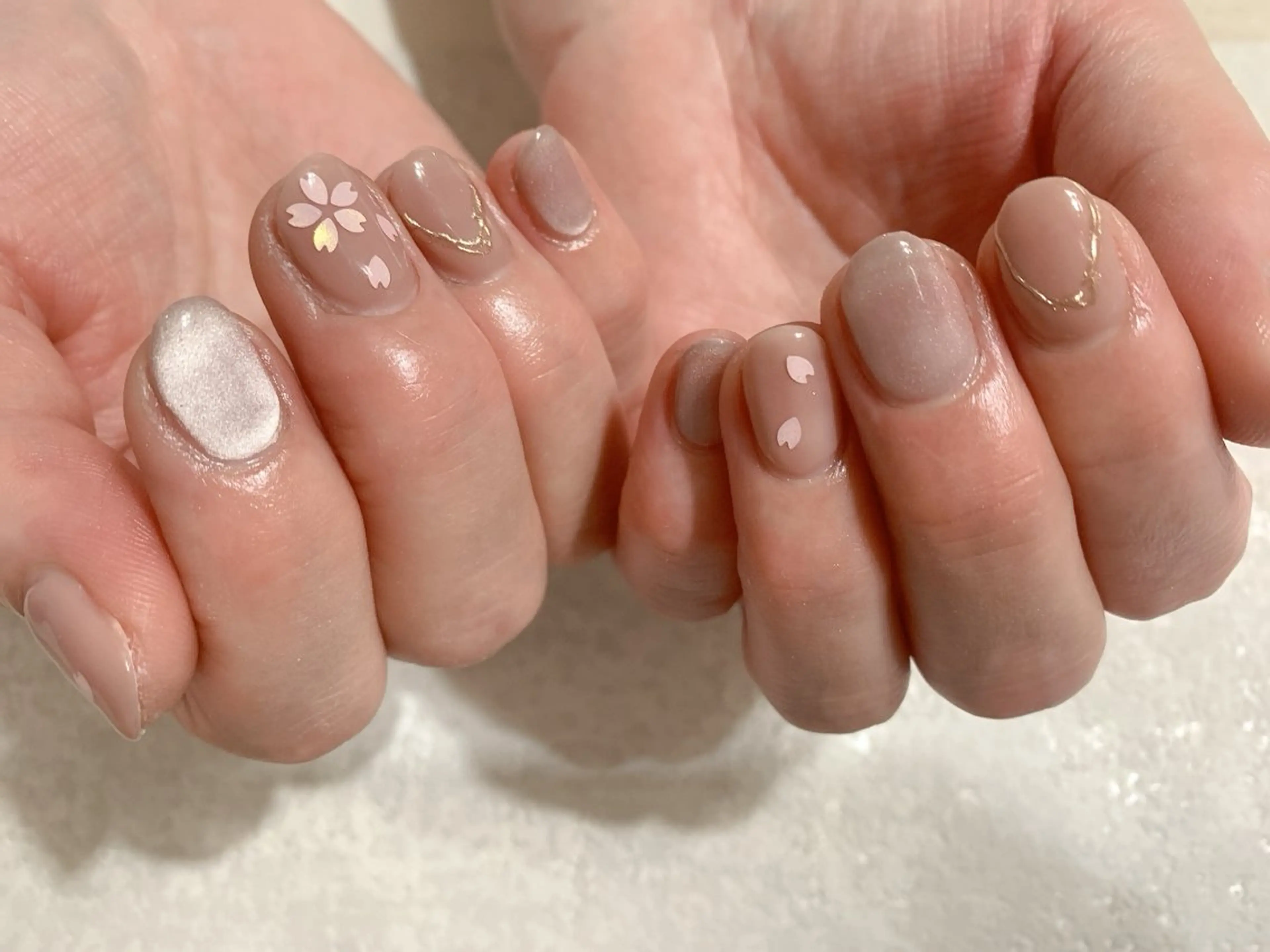 ネイル 桜ネイル ジェルネイル マグネットネイル メンズネイル パラジェル ハンドネイル kikinail 溝の口のネイルデザイン