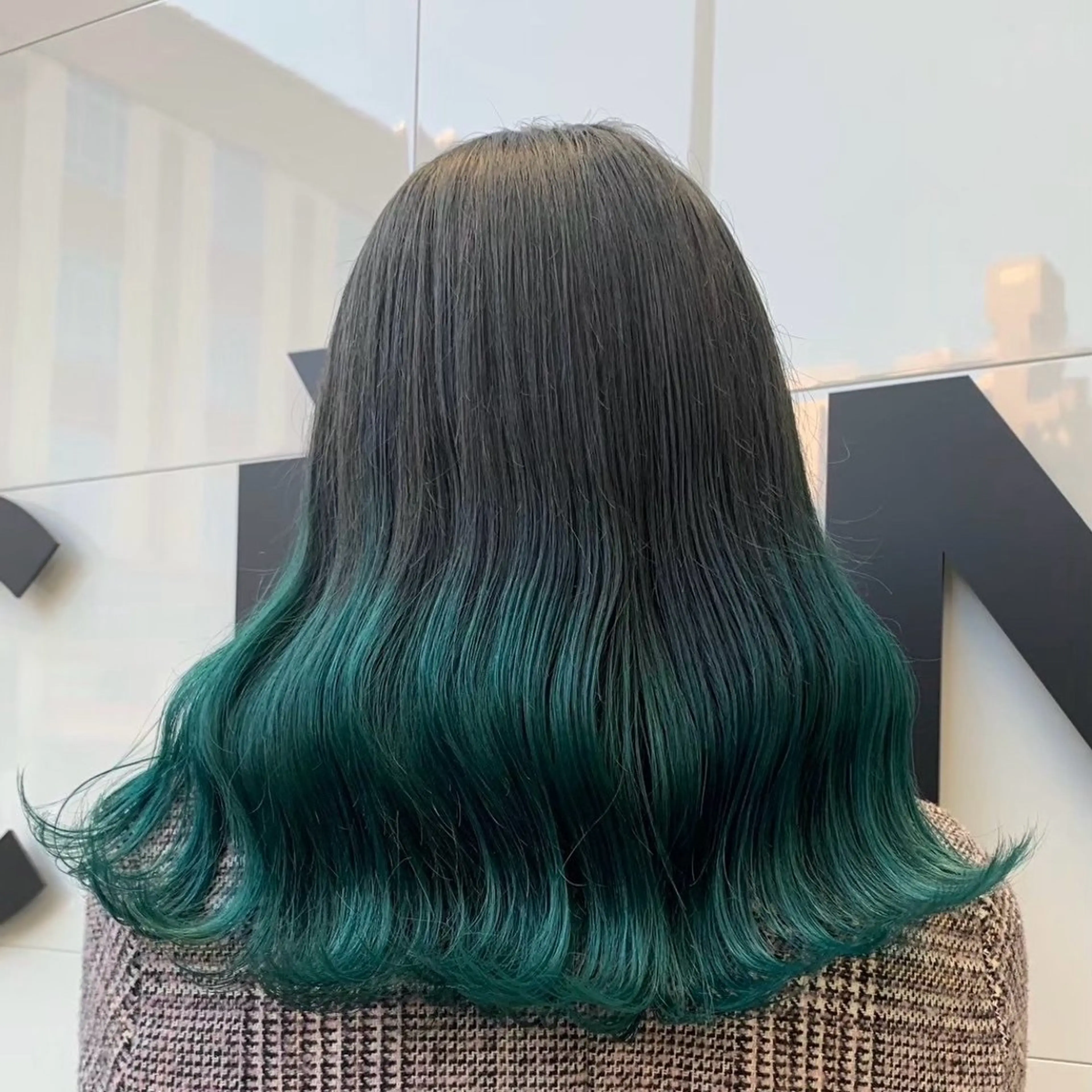 セミロング カラー ブリーチ ハイトーンカラー 韓国風ヘア レイヤーカット エクステ/メンズ/レ イヤー/Myuukaのヘアスタイル