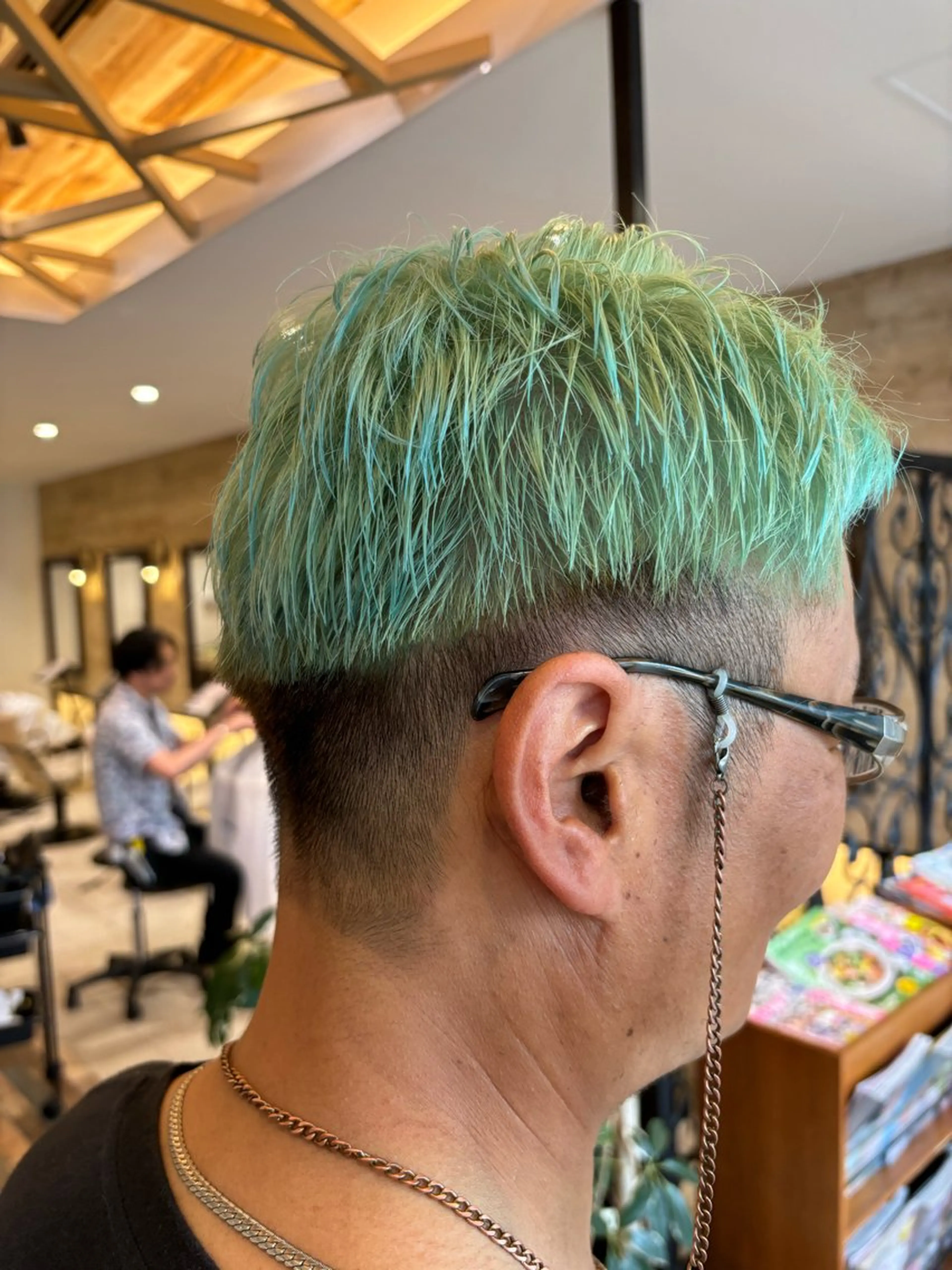 カラー メンズ 🍒🌷ピンクカラー 🌷🍒井出まりあのヘアスタイル